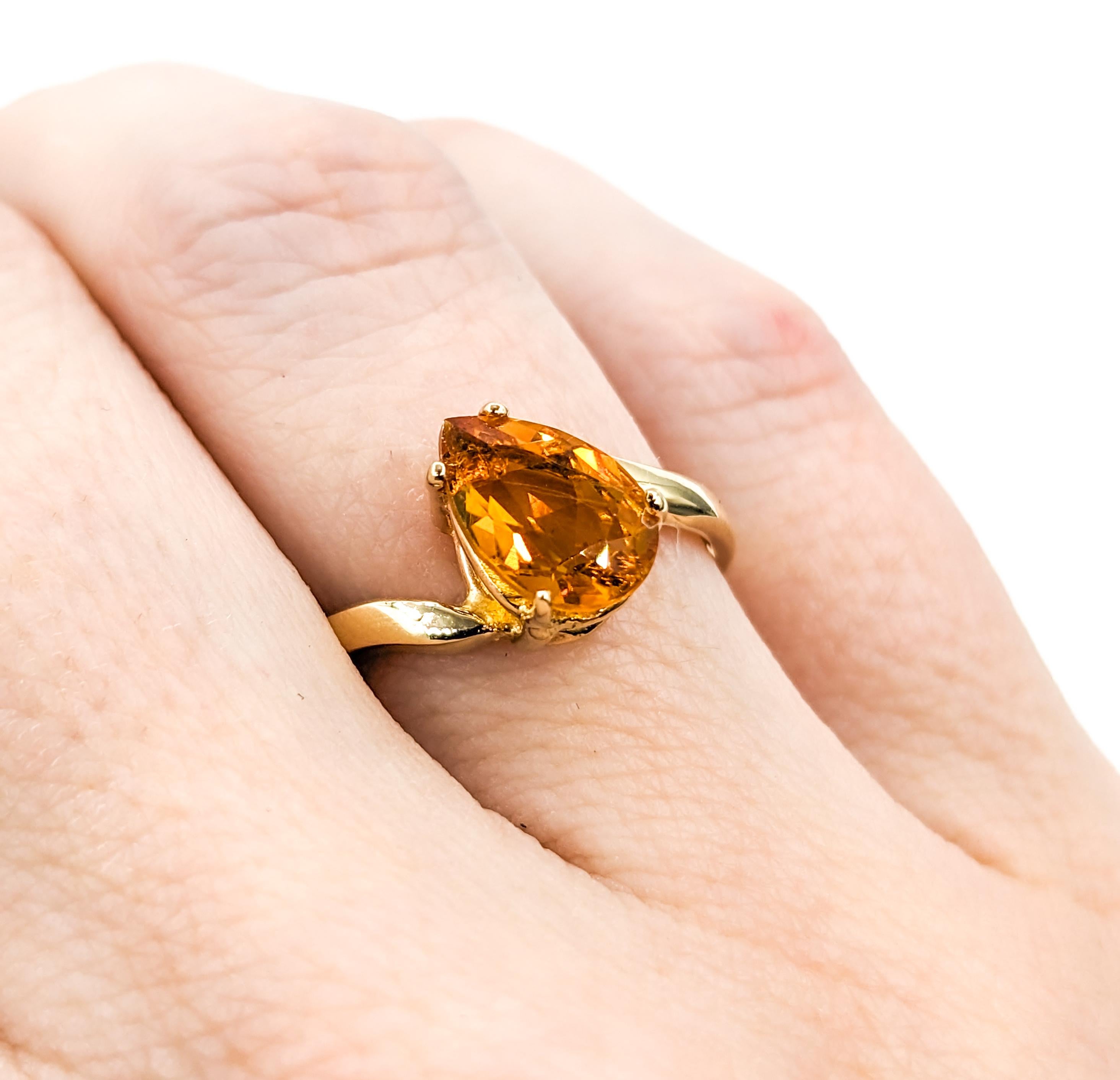 Pear Cut Citrine Ring in Gold In Excellent Condition For Sale In Bloomington, MN