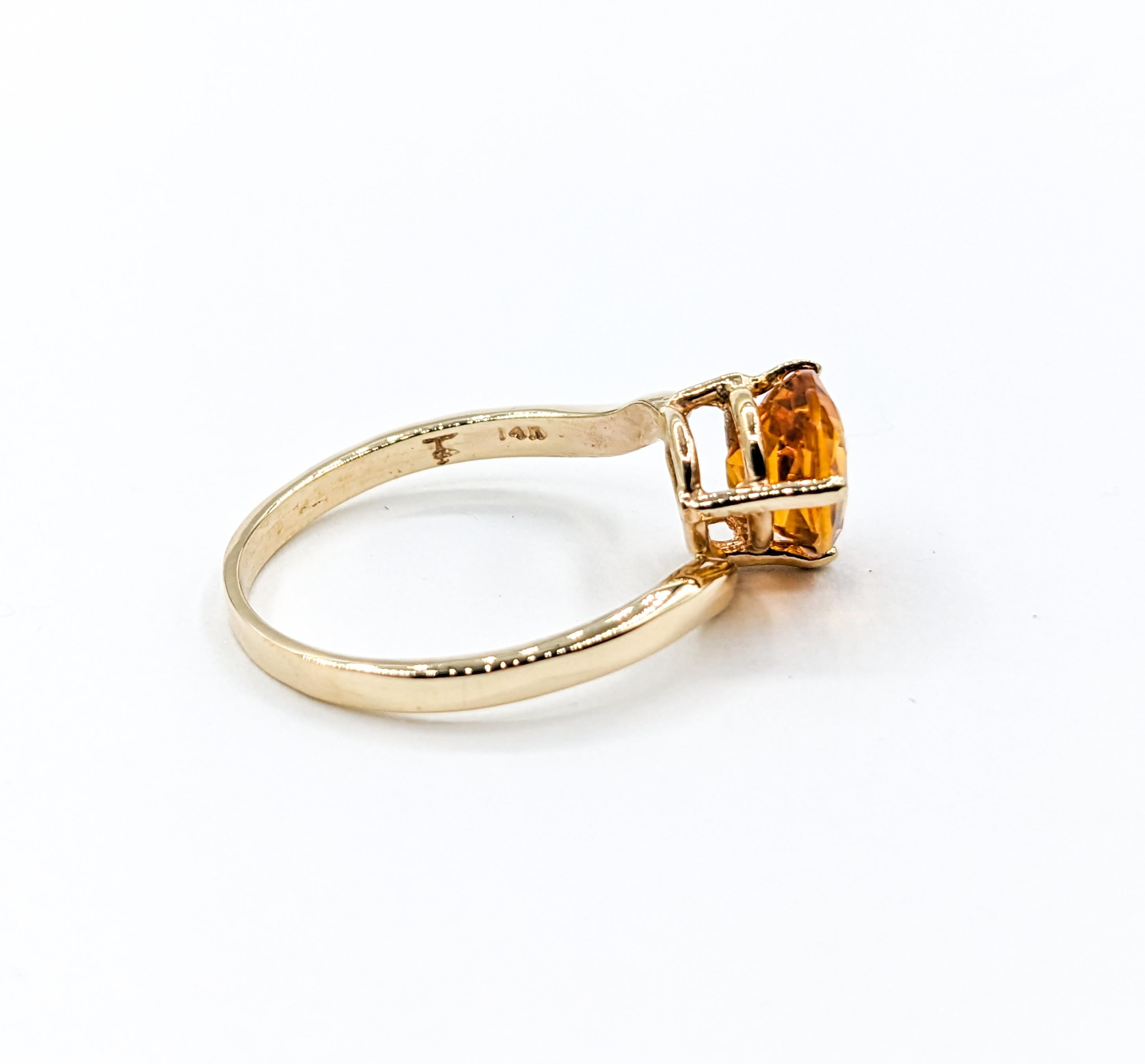 Women's Pear Cut Citrine Ring in Gold For Sale