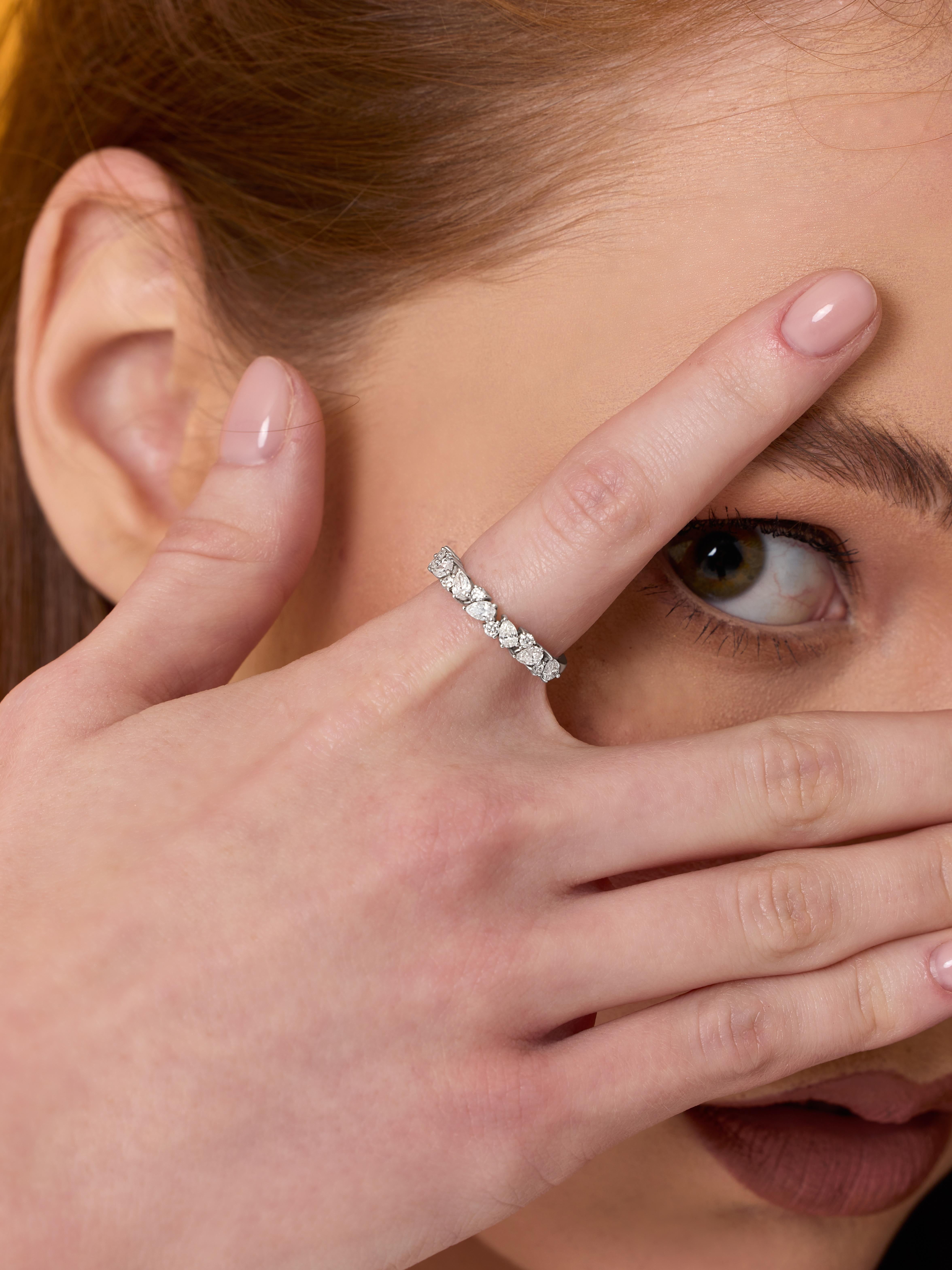 Pear Cut Diamond 0.83ct Solid Gold Ring For Sale 3