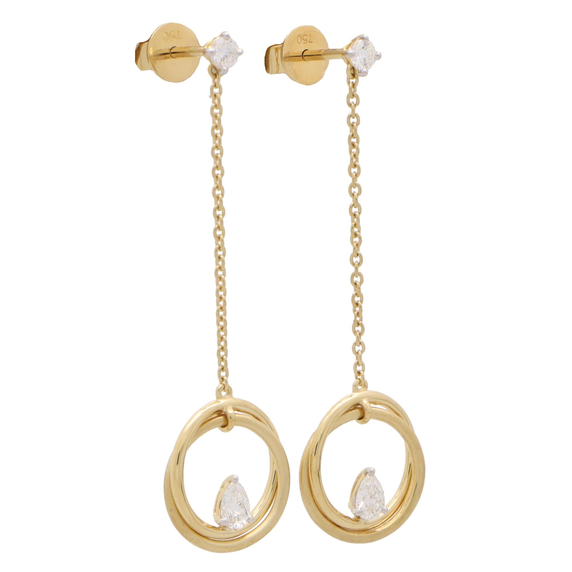Pear Cut Diamond Drop Circle Earrings Set in 18k Yellow Gold In Good Condition For Sale In London, GB