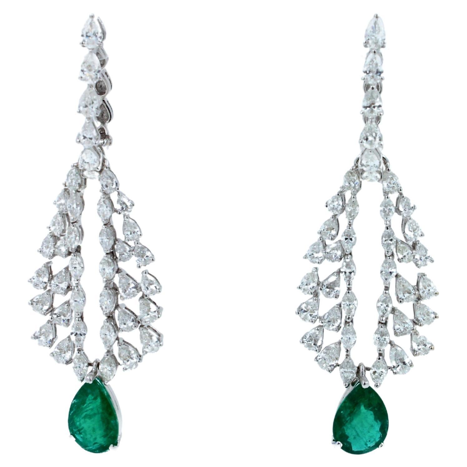 Art Deco Pear Cut Drop Shape Green Emerald Diamond Feather Luxury 18k White Gold Earrings For Sale