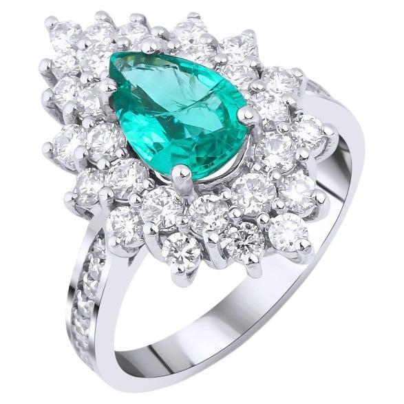 Pear Cut Emerald And Diamond 2.54ct Ring For Sale