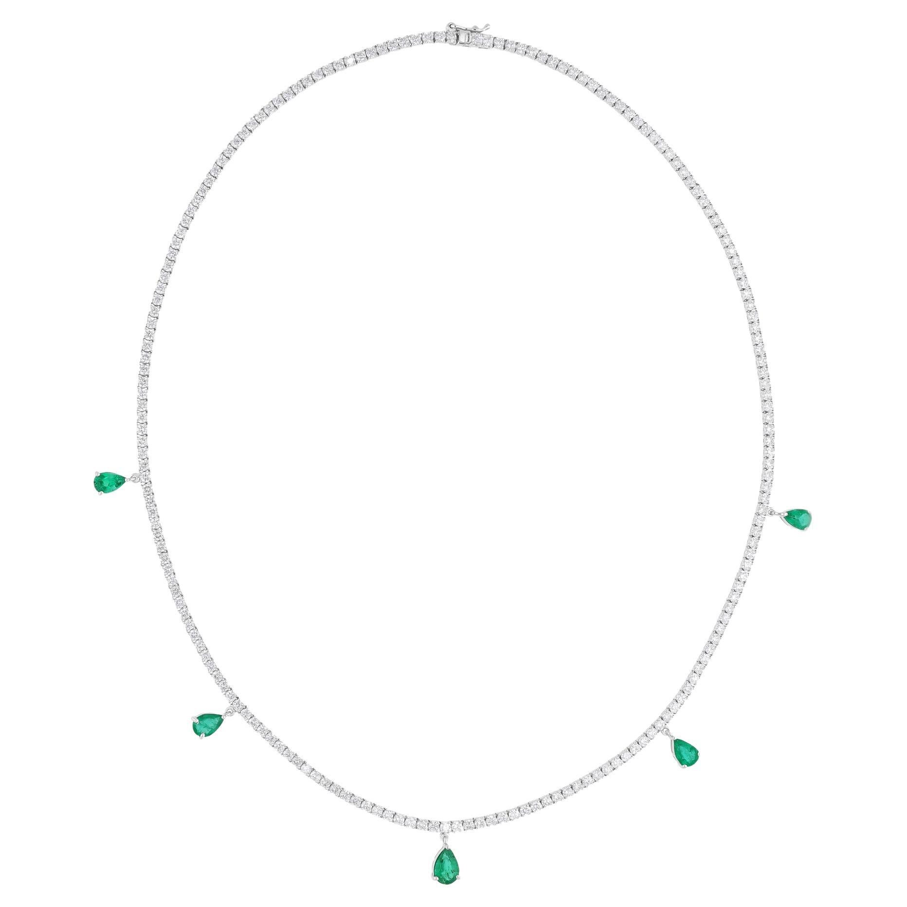 Collana a catena di diamanti con smeraldo taglio pera in oro bianco 18 carati Gioielli di pregio