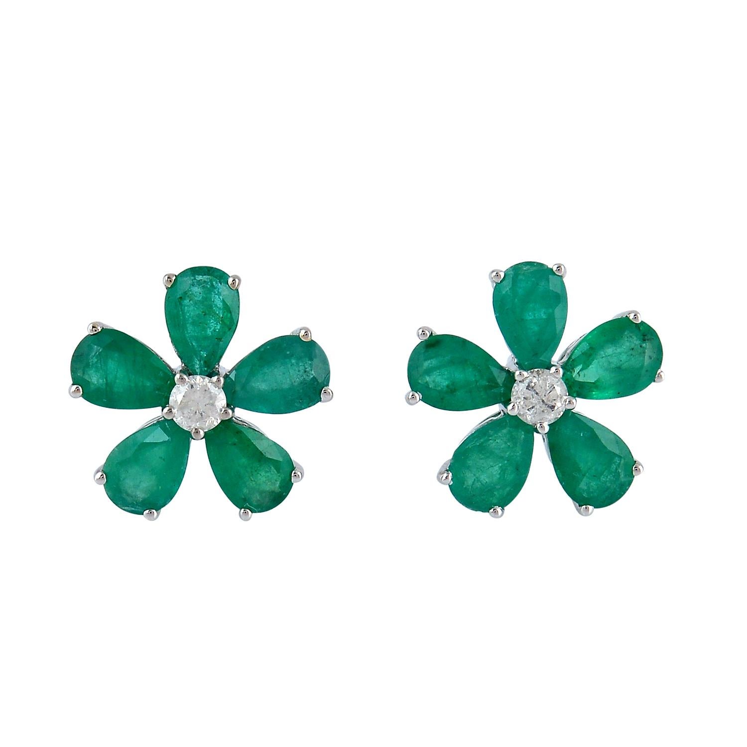 Pear Cut Emerald Flower Stud Earrings With Diamonds Made In 18K White Gold In New Condition In New York, NY