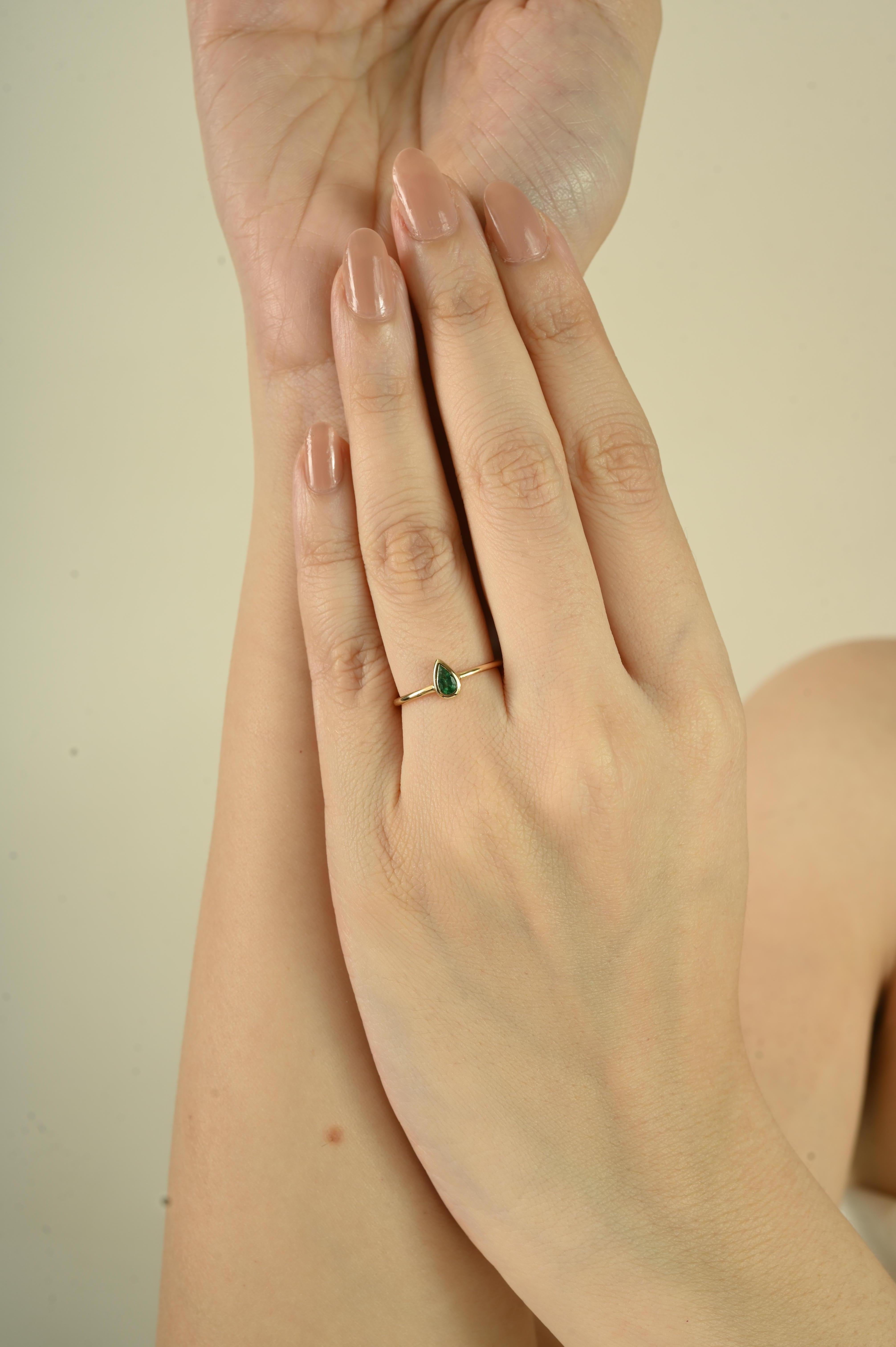 Im Angebot: Birnenschliff Smaragd Solitär Lünette Set Ring in 14K Gelbgold jeden Tag Schmuck () 10