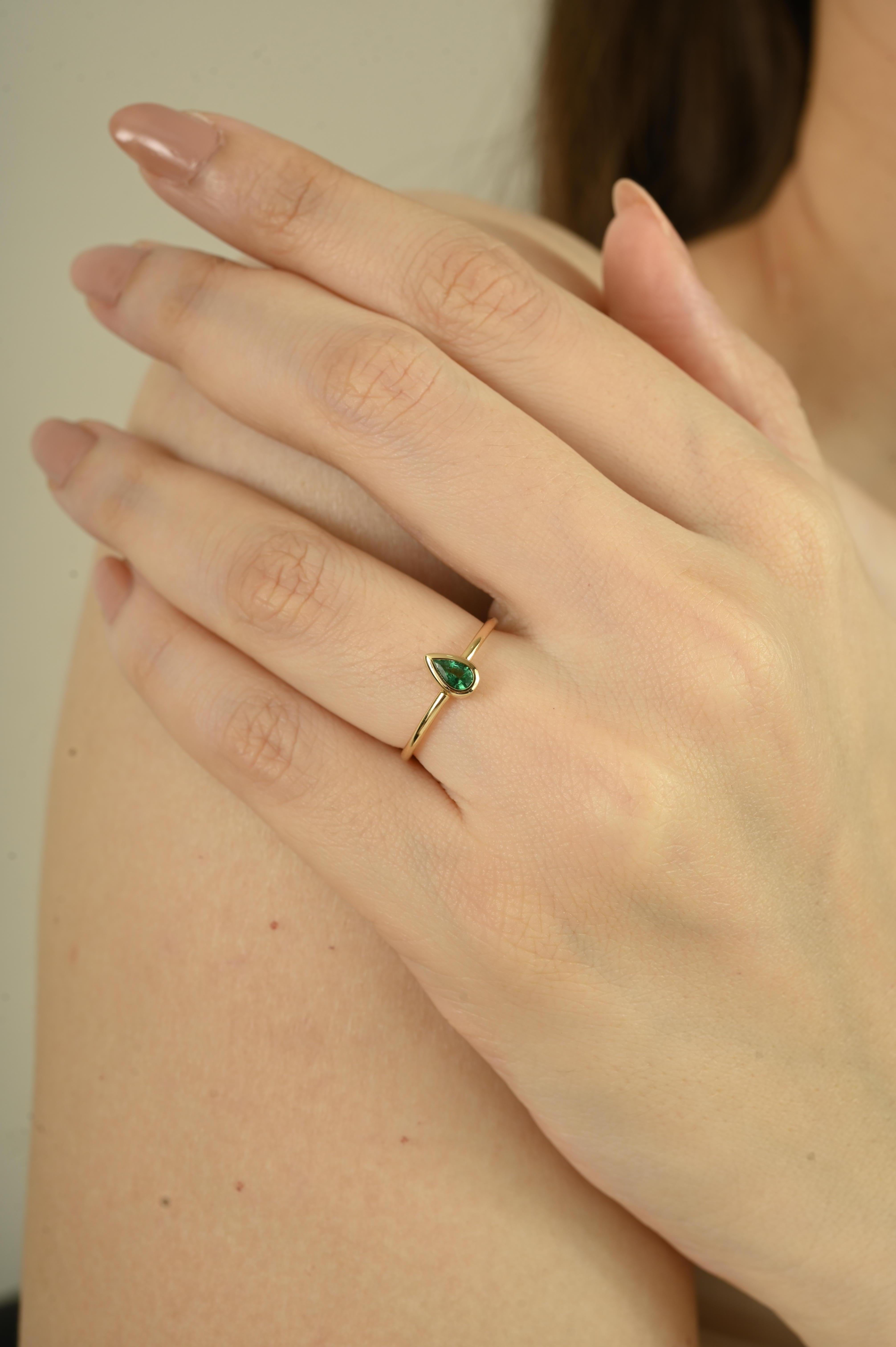 Im Angebot: Birnenschliff Smaragd Solitär Lünette Set Ring in 14K Gelbgold jeden Tag Schmuck () 2