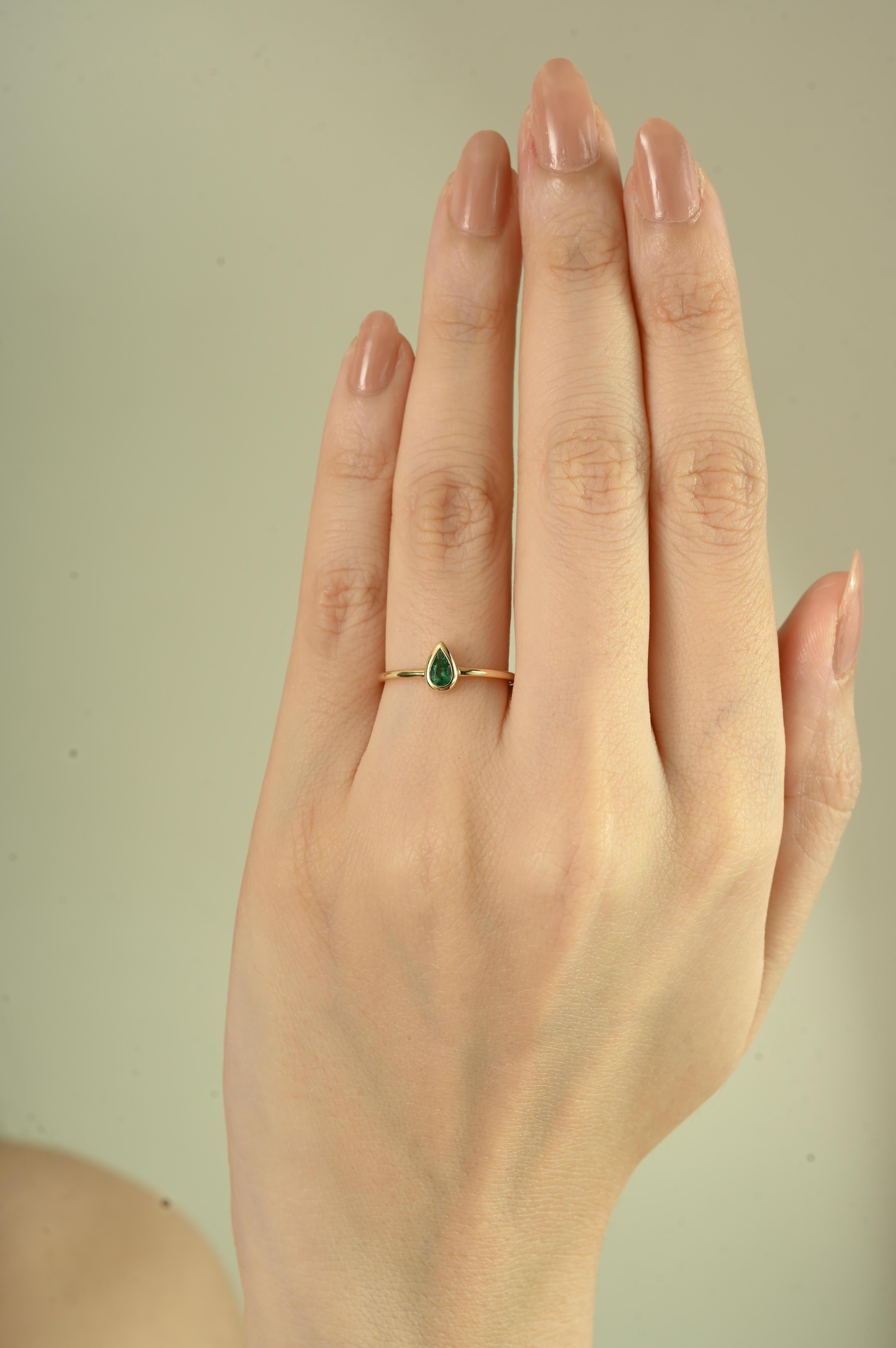 Im Angebot: Birnenschliff Smaragd Solitär Lünette Set Ring in 14K Gelbgold jeden Tag Schmuck () 6