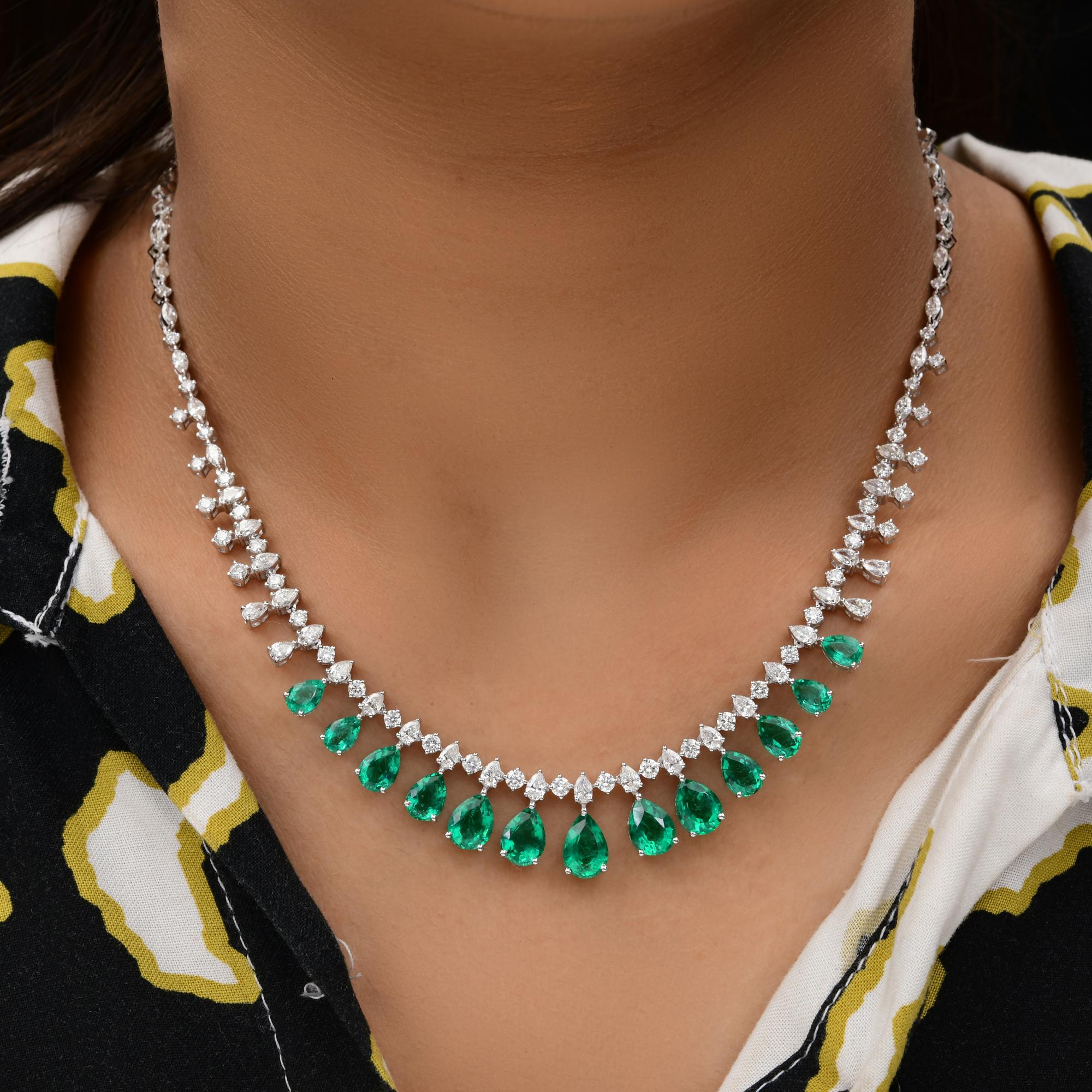 Dieser Birnenschliff gr�üner Edelstein SI Clarity HI Color Diamond 14 Karat Weißgold Halskette verfügt über abgestufte Birnenschliff Edelstein unter der Diamantkette gesetzt. 
Smaragde sind Symbole der Liebe, der Wiedergeburt und des Wohlstandes. Es