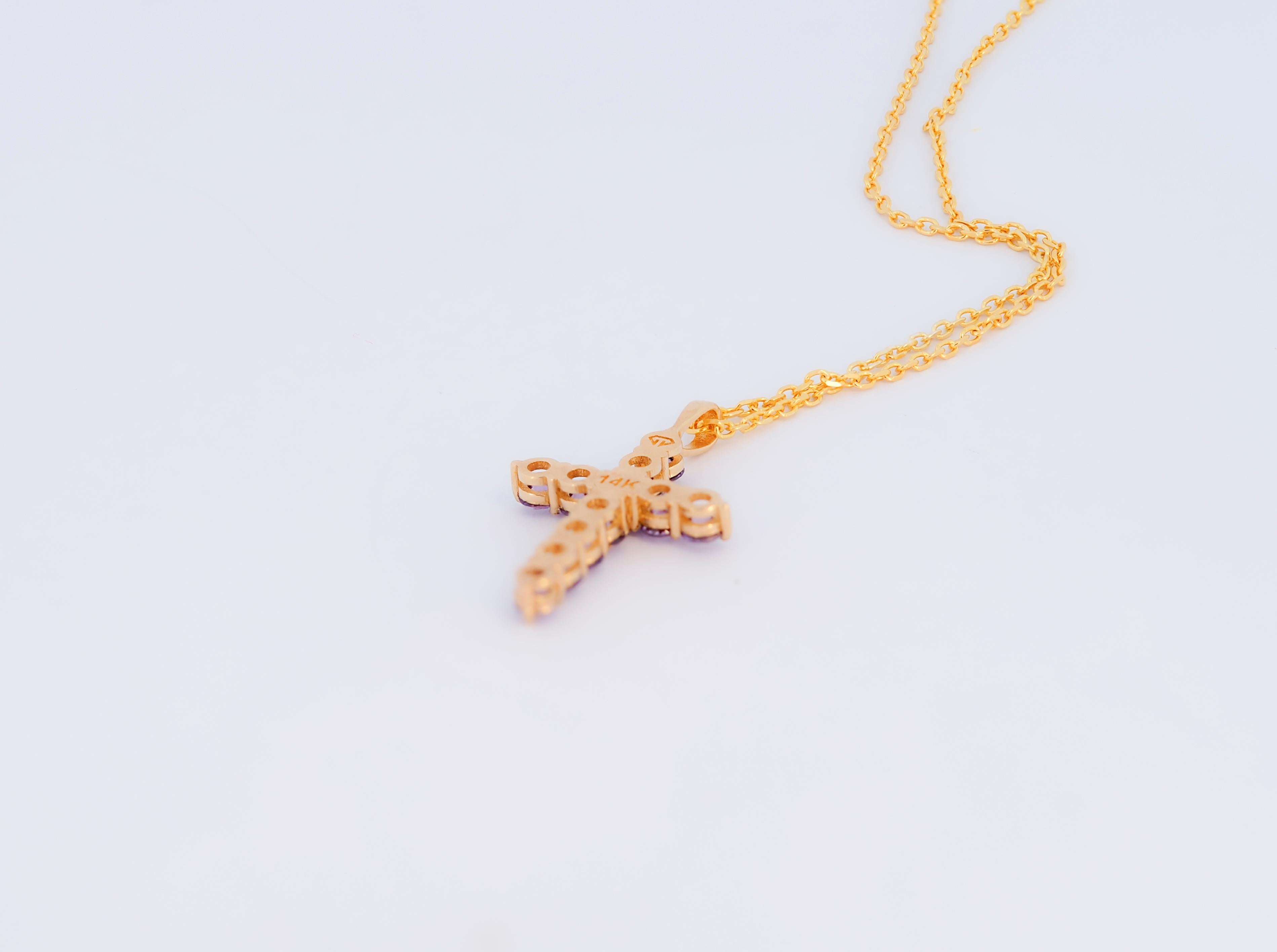 Women's or Men's Lavender gemstone 14k gold cross pendant For Sale