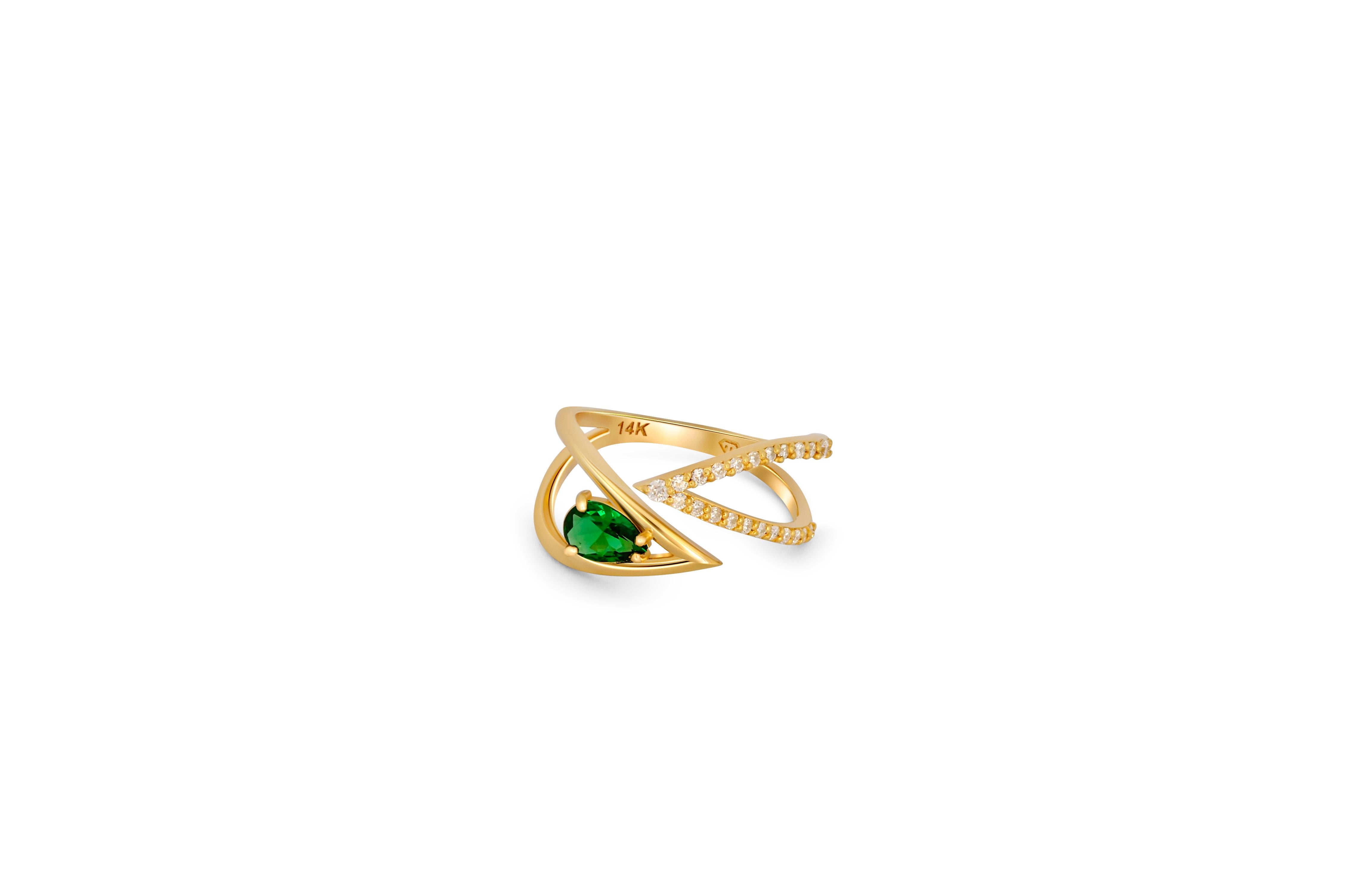 Pear cut lab emerald adjustable 14k gold ring For Sale 1