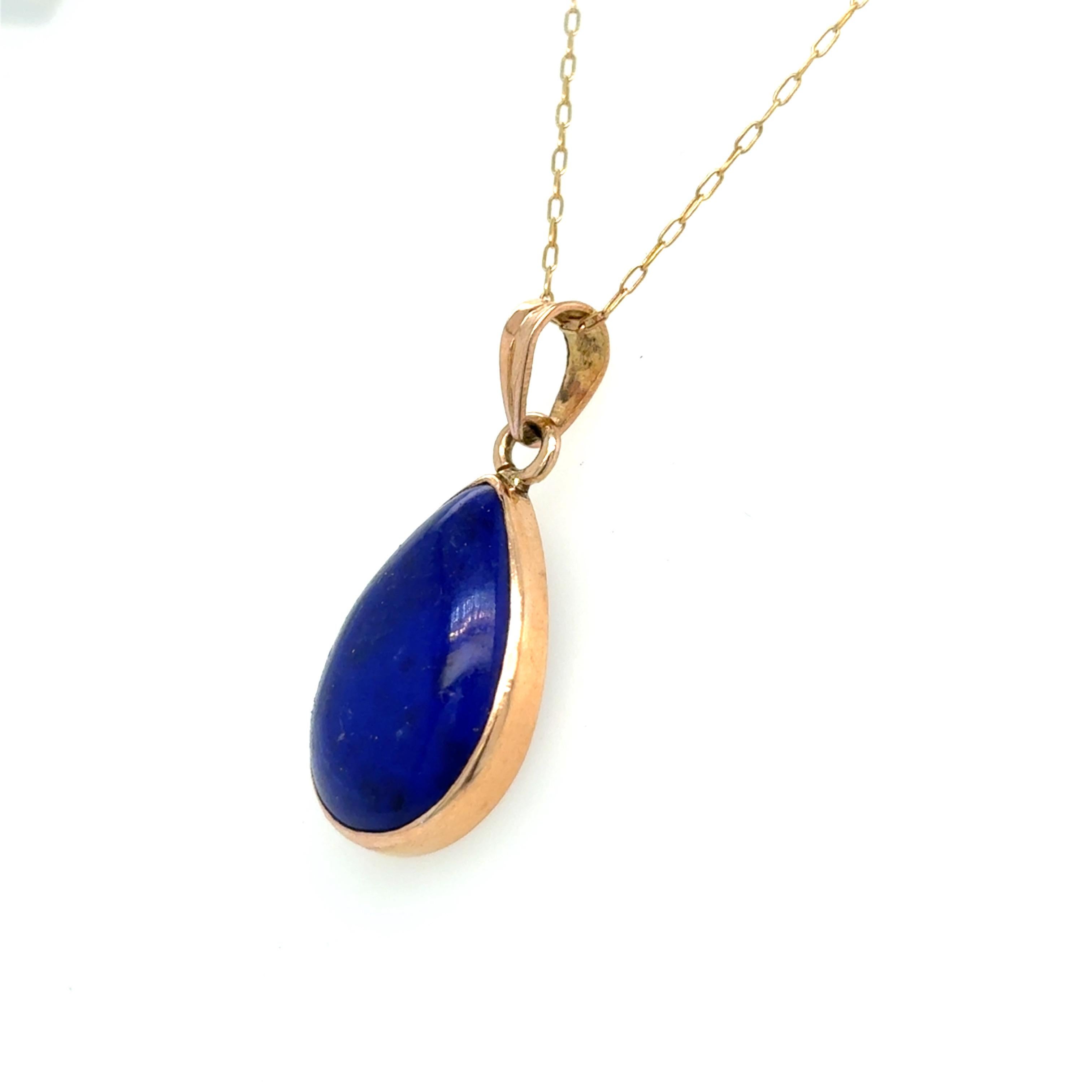Collier pendentif en or jaune Lapis Lazuli taillé en poire en vente 2