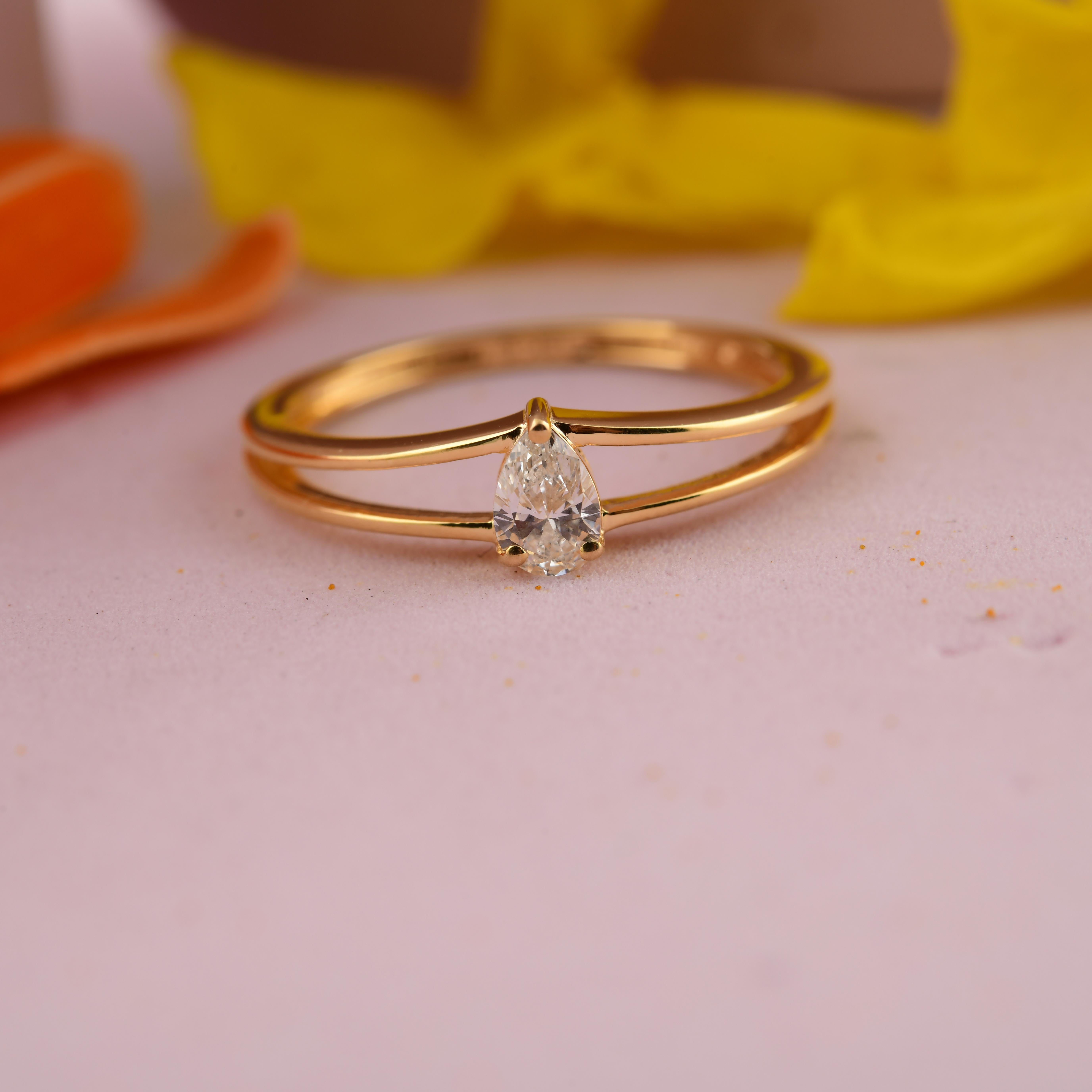 For Sale:  0.23 Carat Pear Cut Minimalist SI/HI Diamond Stacking Ring 18 Karat Yellow Gold 4