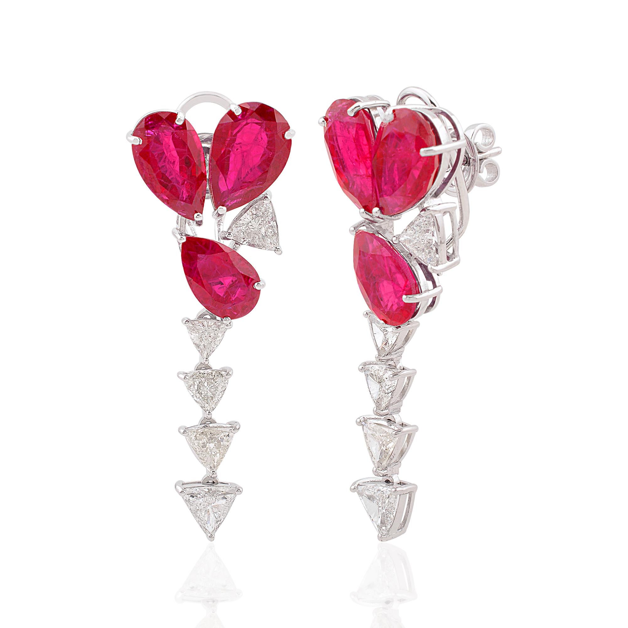 Tropfenohrringe mit Birnenschliff aus rotem Edelstein und Diamant 18K Weißgold im Zustand „Neu“ im Angebot in Diera, Dubai