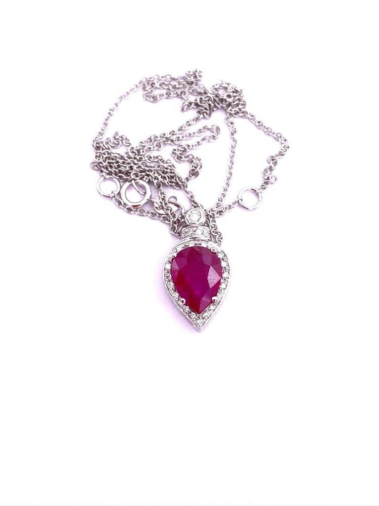 Pear Cut Ruby 0.30 White Diamonds 18 Karat White Gold Chain Modern Necklace In New Condition For Sale In Rome, IT
