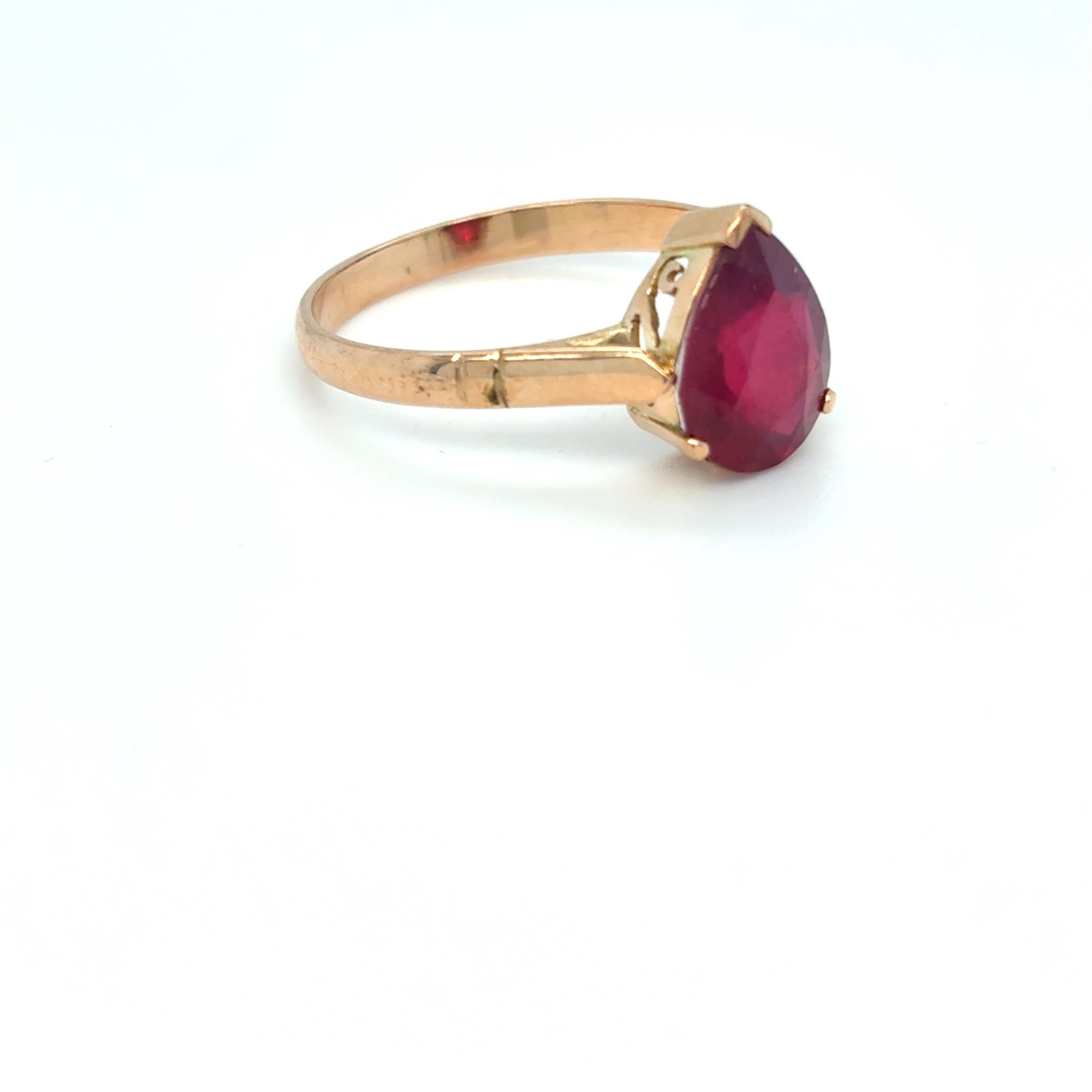 Pear Cut Ruby Yellow Gold Ring For Sale 3