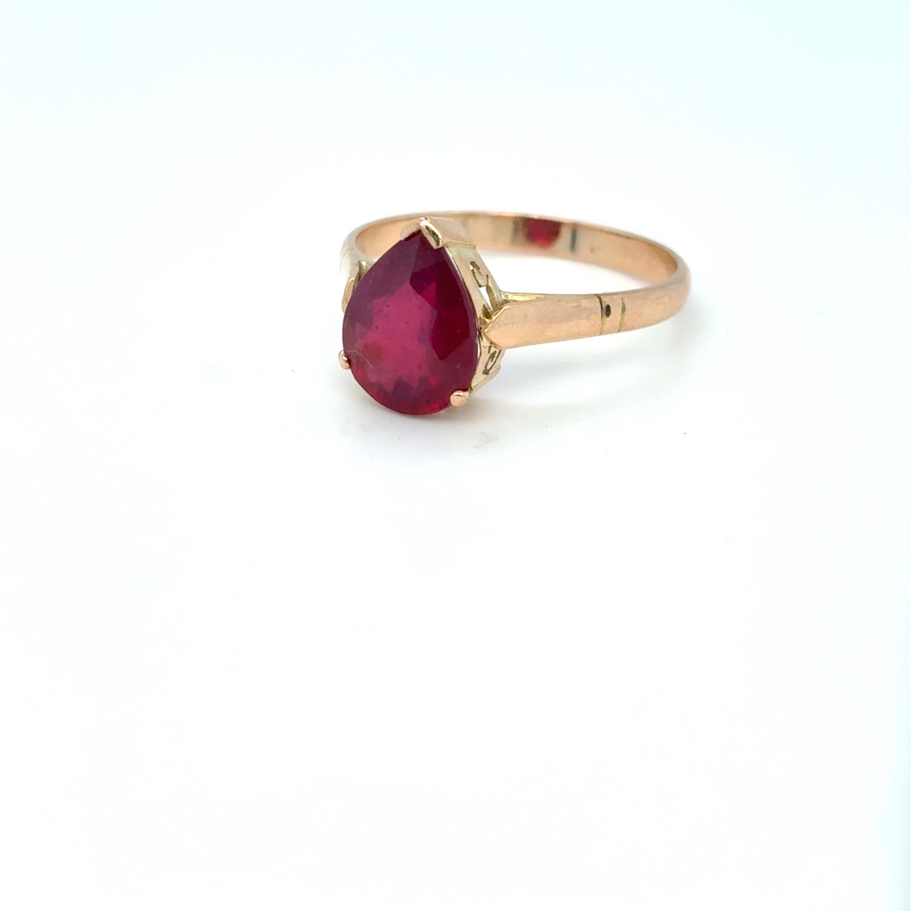 Pear Cut Ruby Yellow Gold Ring For Sale 4
