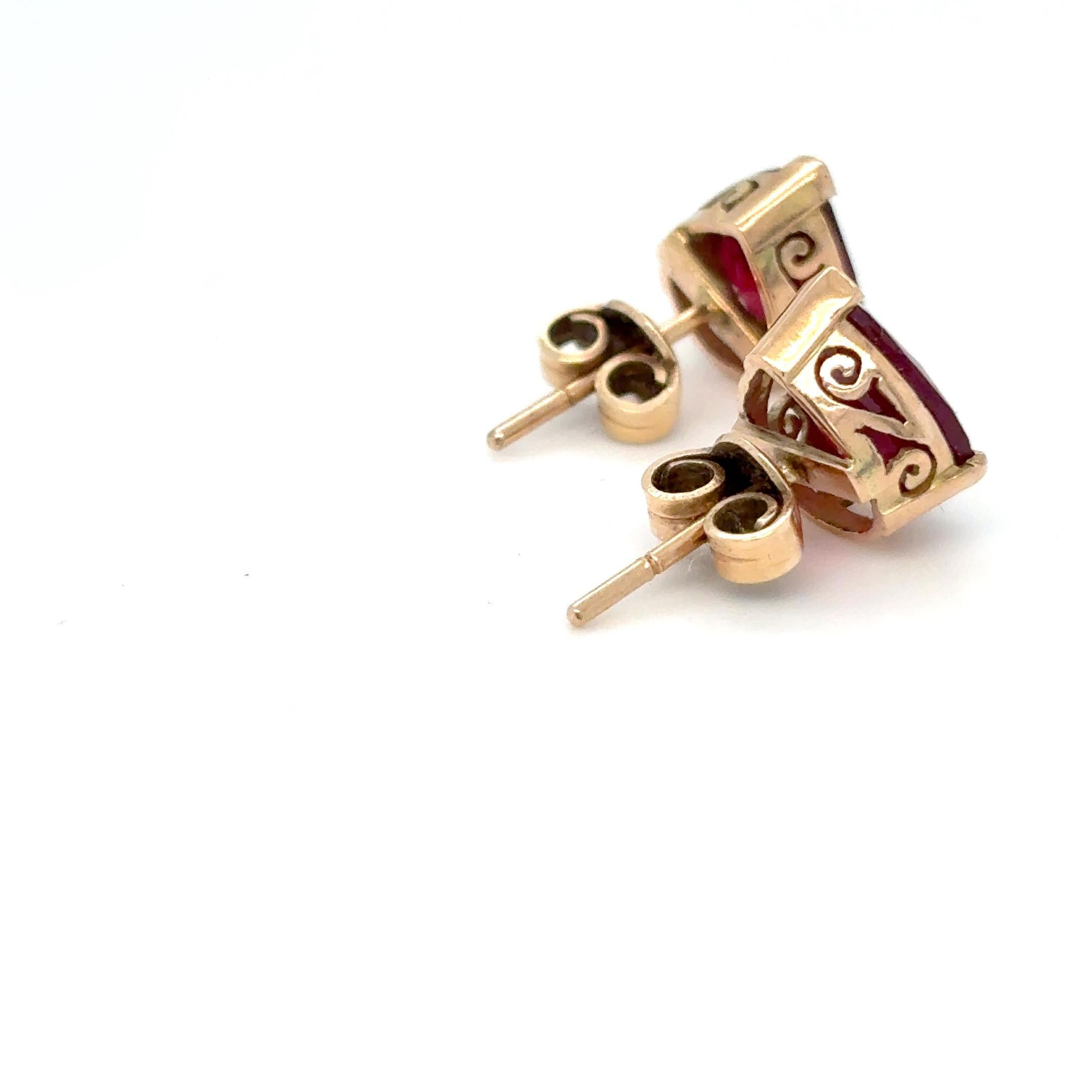 Pear Cut Ruby Yellow Gold Stud Earrings For Sale 2