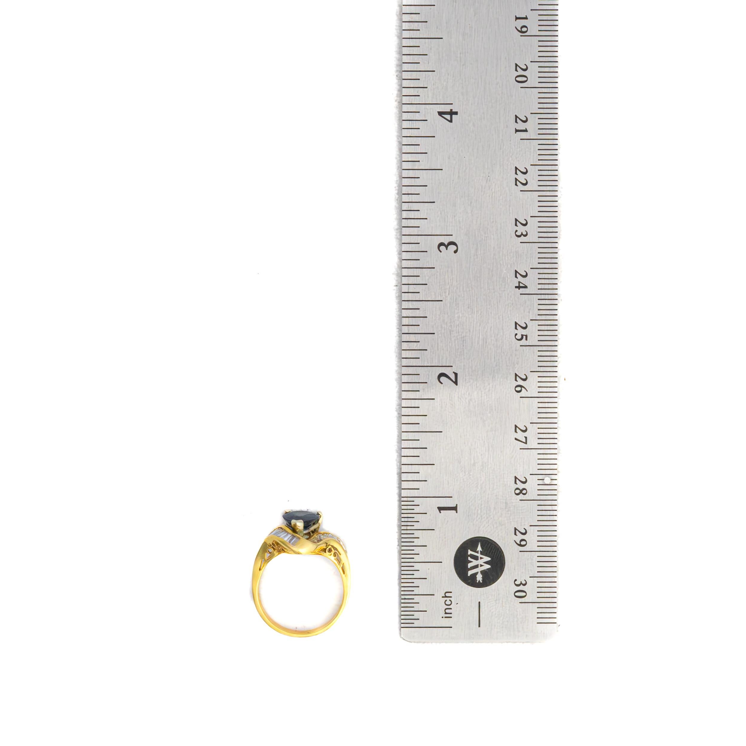 Bague baguette saphir et diamant taille poire Excellent état - En vente à New York, NY