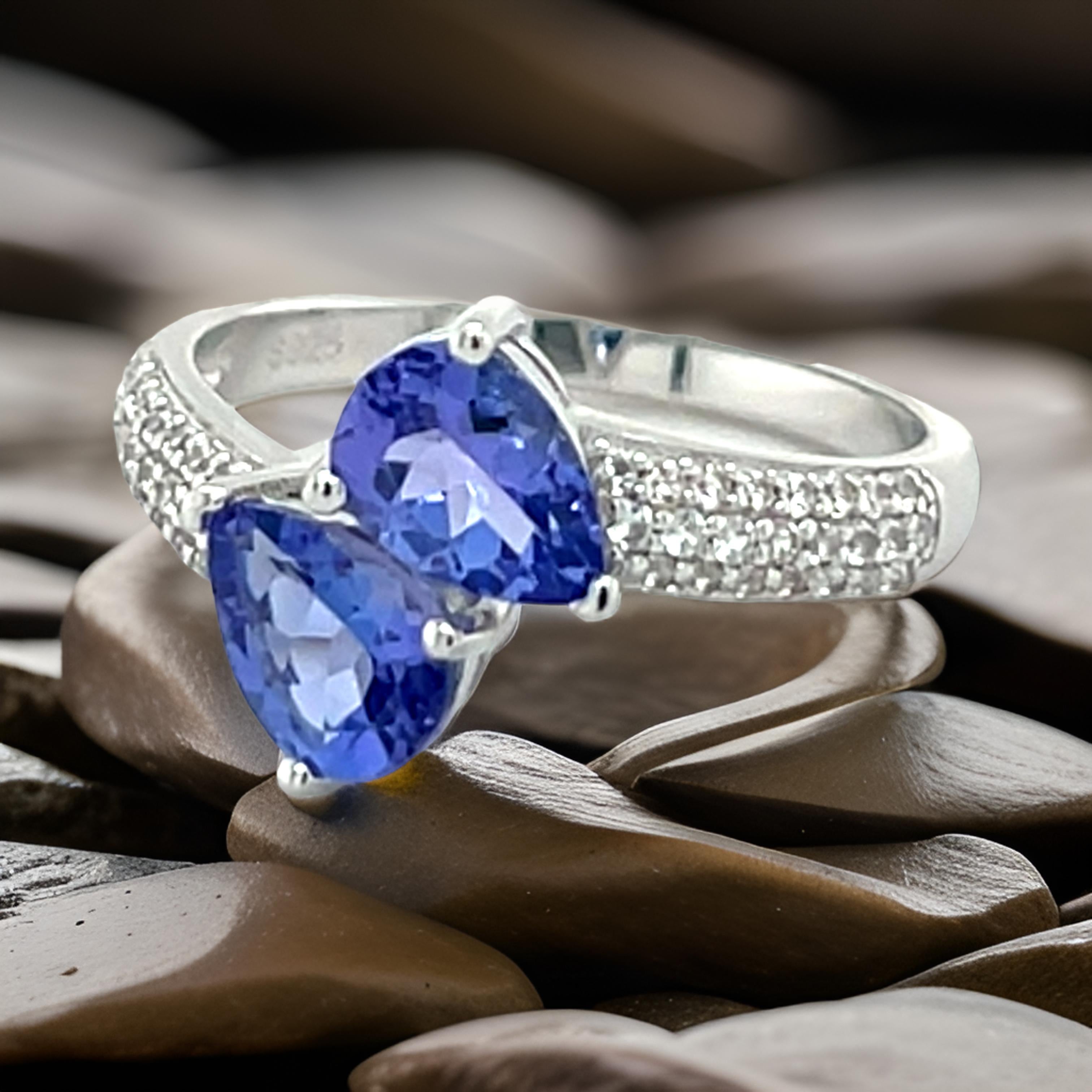 Art Deco Pear Cut Tanzanite Ring  Vintage Ring  Sterling Silver Engagement Ring Gift For Sale