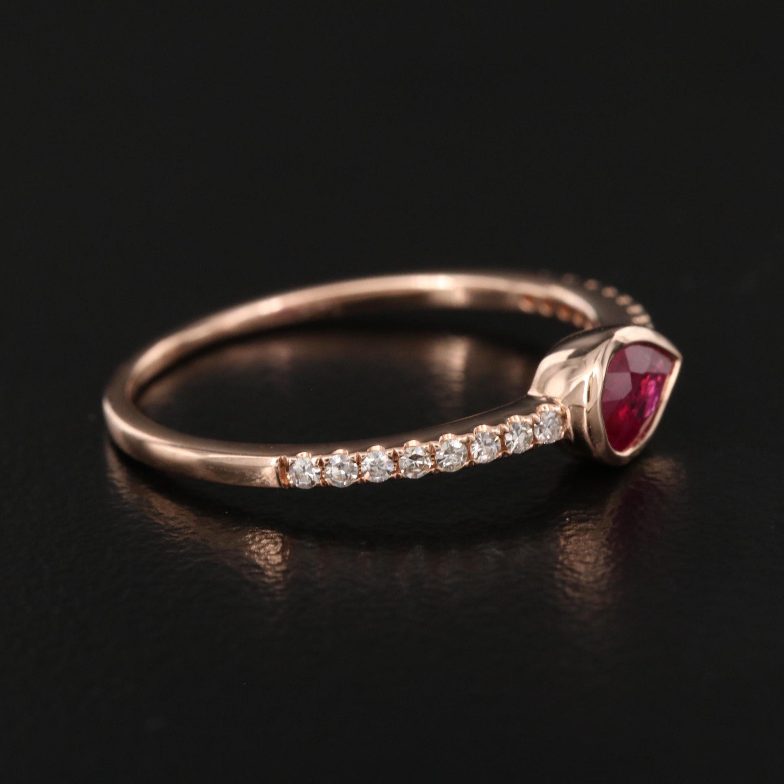 Im Angebot: Art Deco Stil Natürlicher Birnenschliff Rubin Diamant Halbe Ewigkeit Mode Band Ring () 3