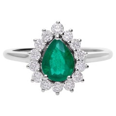 Smeraldo dello Zambia con taglio a pera e diamanti SI/H Anello a cluster in oro bianco 18 carati