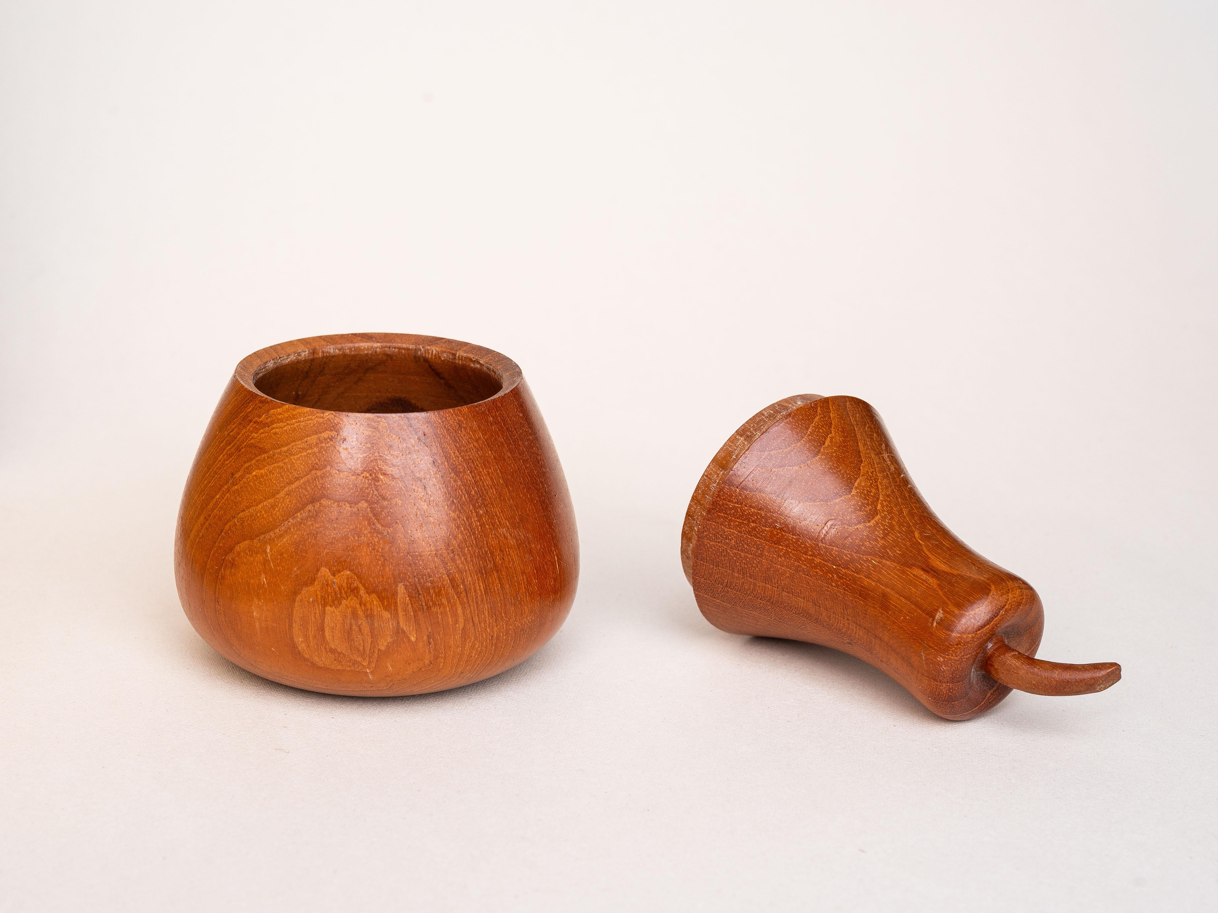 Danois Boîte décorative poire en teck - Boîte à bijoux en bois du milieu du siècle - Danemark années 1960 en vente