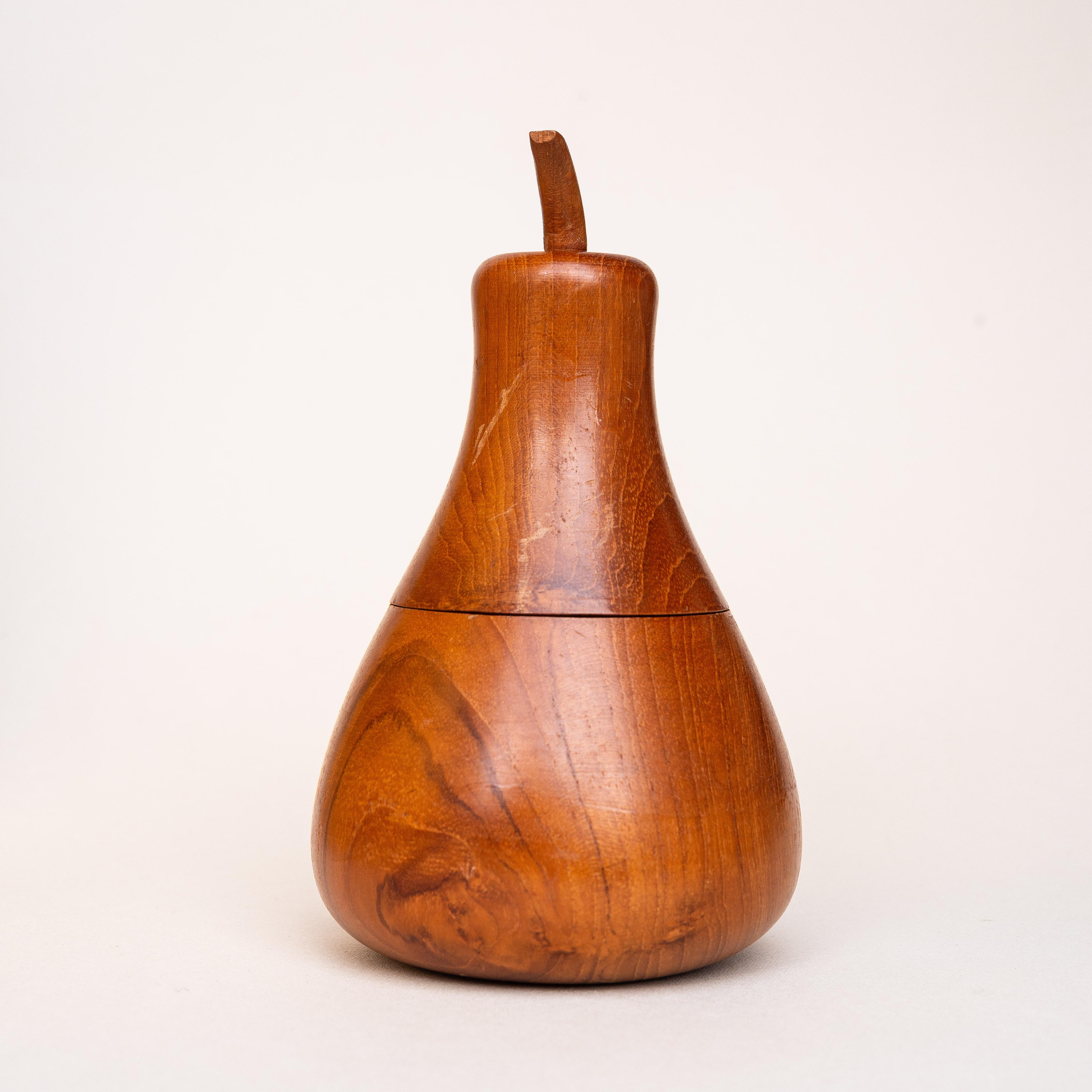 20ième siècle Boîte décorative poire en teck - Boîte à bijoux en bois du milieu du siècle - Danemark années 1960 en vente