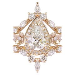 Birnenförmiger Diamant 1,50 Karat Einzigartiger Verlobungsring mit drei Ringen - "Antheia"