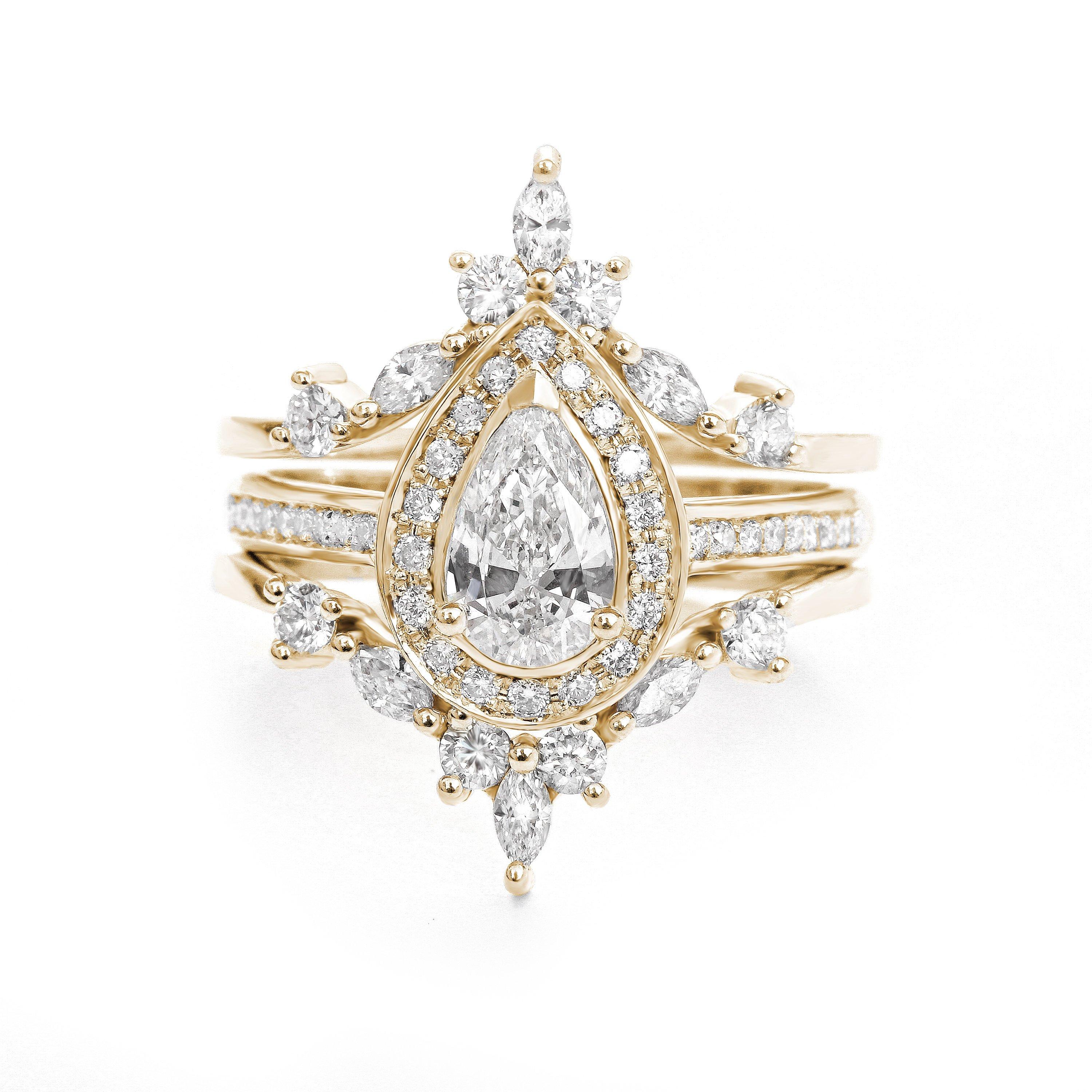 Verlobungsring mit birnenförmigem Diamant-Halo und Diamantring-Garderobe „Nia“ und „Iceland“ im Zustand „Neu“ im Angebot in Hertsliya, IL