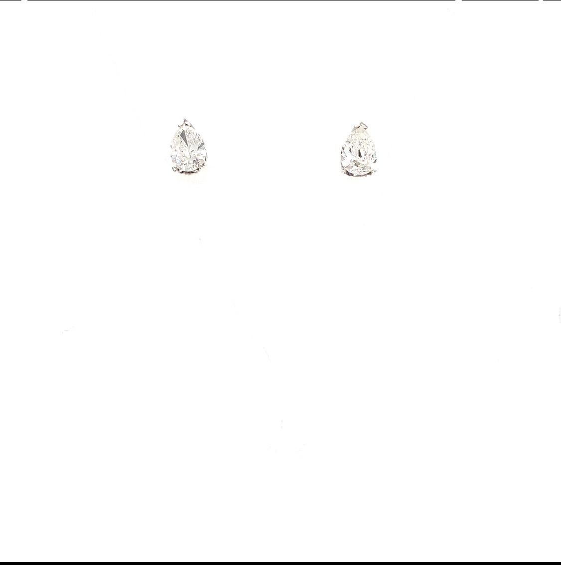 Pear diamond solitaire stud earrings 18k white gold
pear cut diamond stud earrings total weight 1.55ct F 'G colour VS1 clarity
Beautiful feminine classic earrings for any ocassion.
Hallmarked
Claw setting
Classic solitaire stud earrings in 18k white