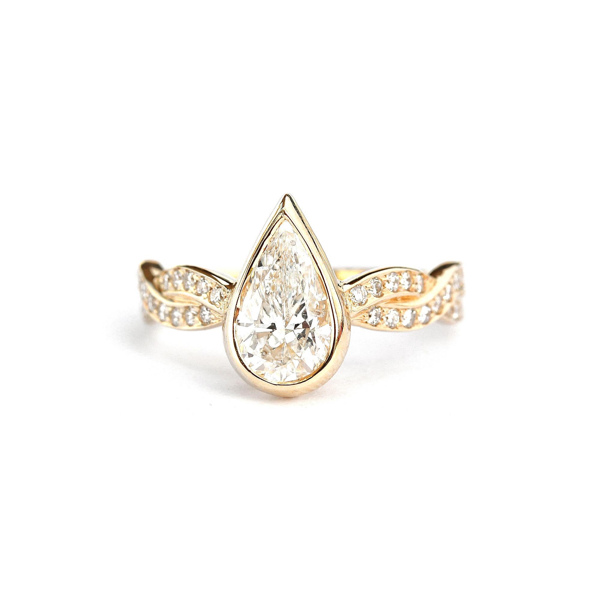 Women's Pear Diamond Unique Engagement Three Ring Set - 