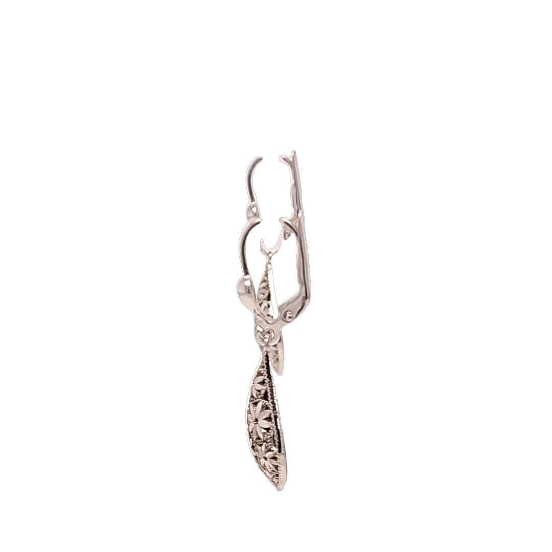 Birne Tropfen Floral Cut Out Ohrringe im Zustand „Gut“ im Angebot in Coral Gables, FL