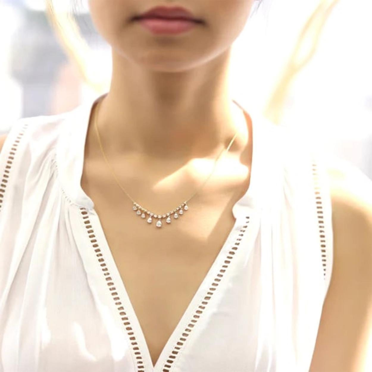 Women's Pear Drop Gradating Line Diamond Necklace Pendant For Sale