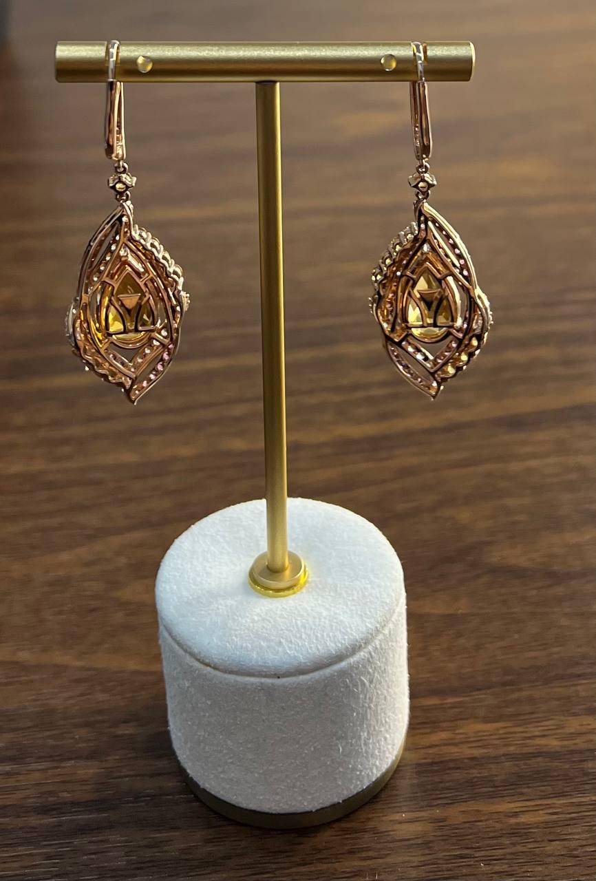 Taglio misto Orecchini a goccia a forma di pera con Citrino arancione e più diamanti in oro giallo 14K in vendita