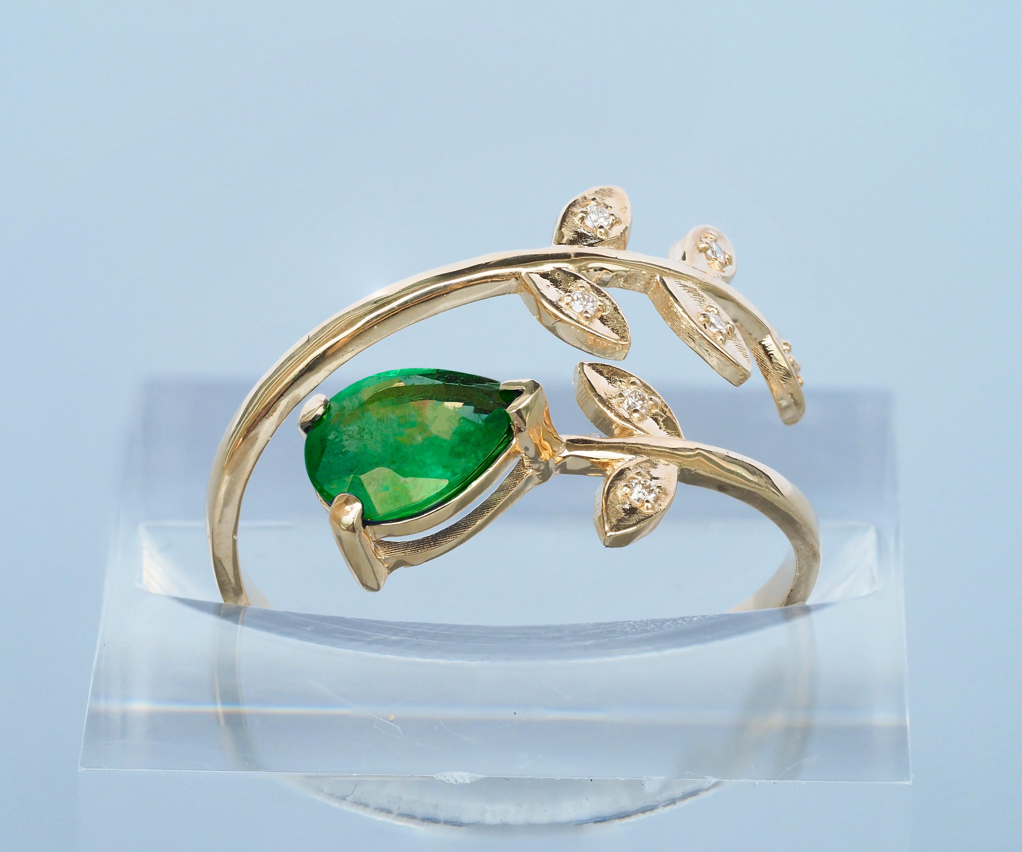 For Sale:  Pear Emerald 14k Gold Ring, Emerald Gold Ring ! 3