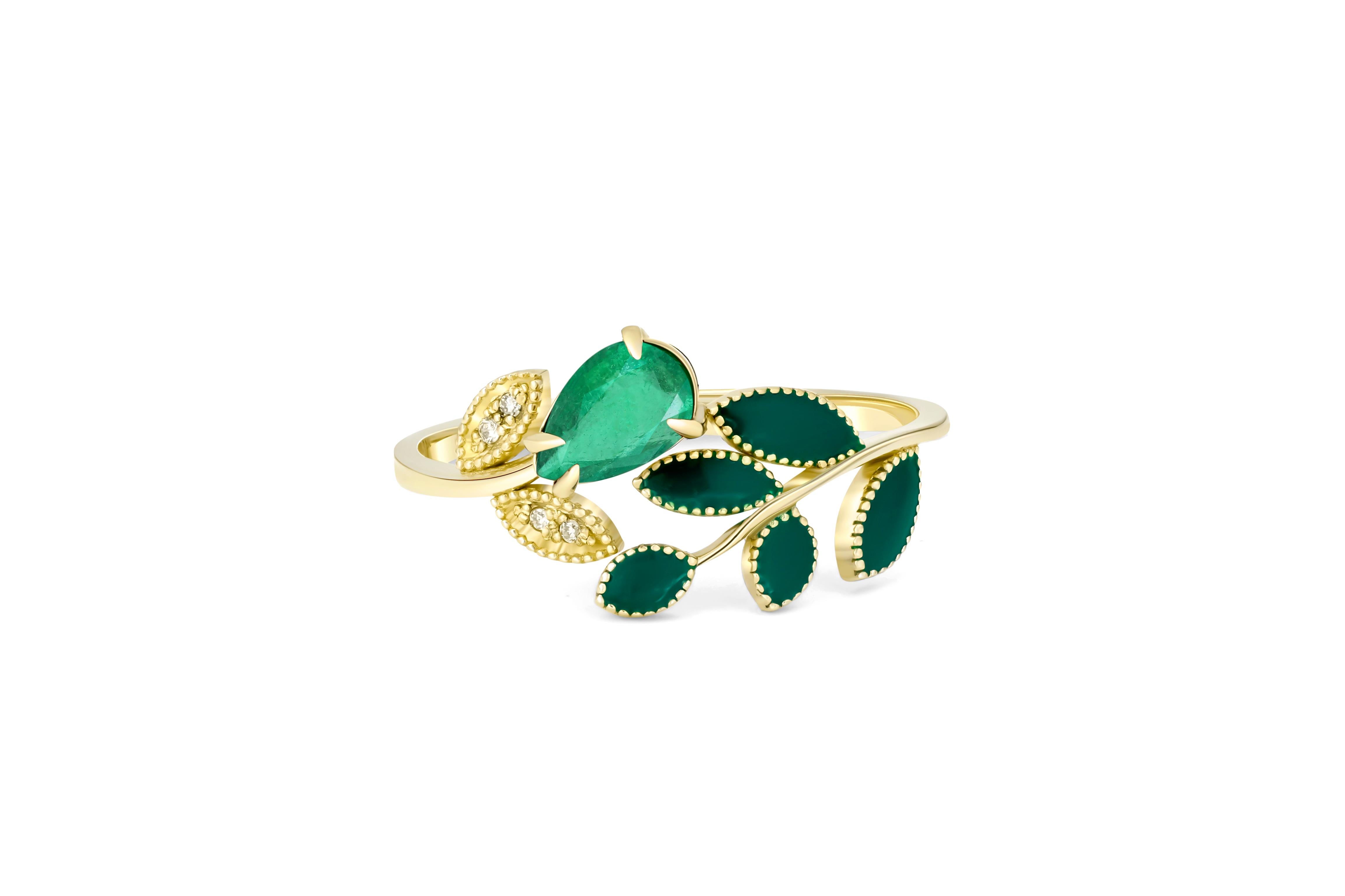 For Sale:  Pear emerald 14k gold ring. 3