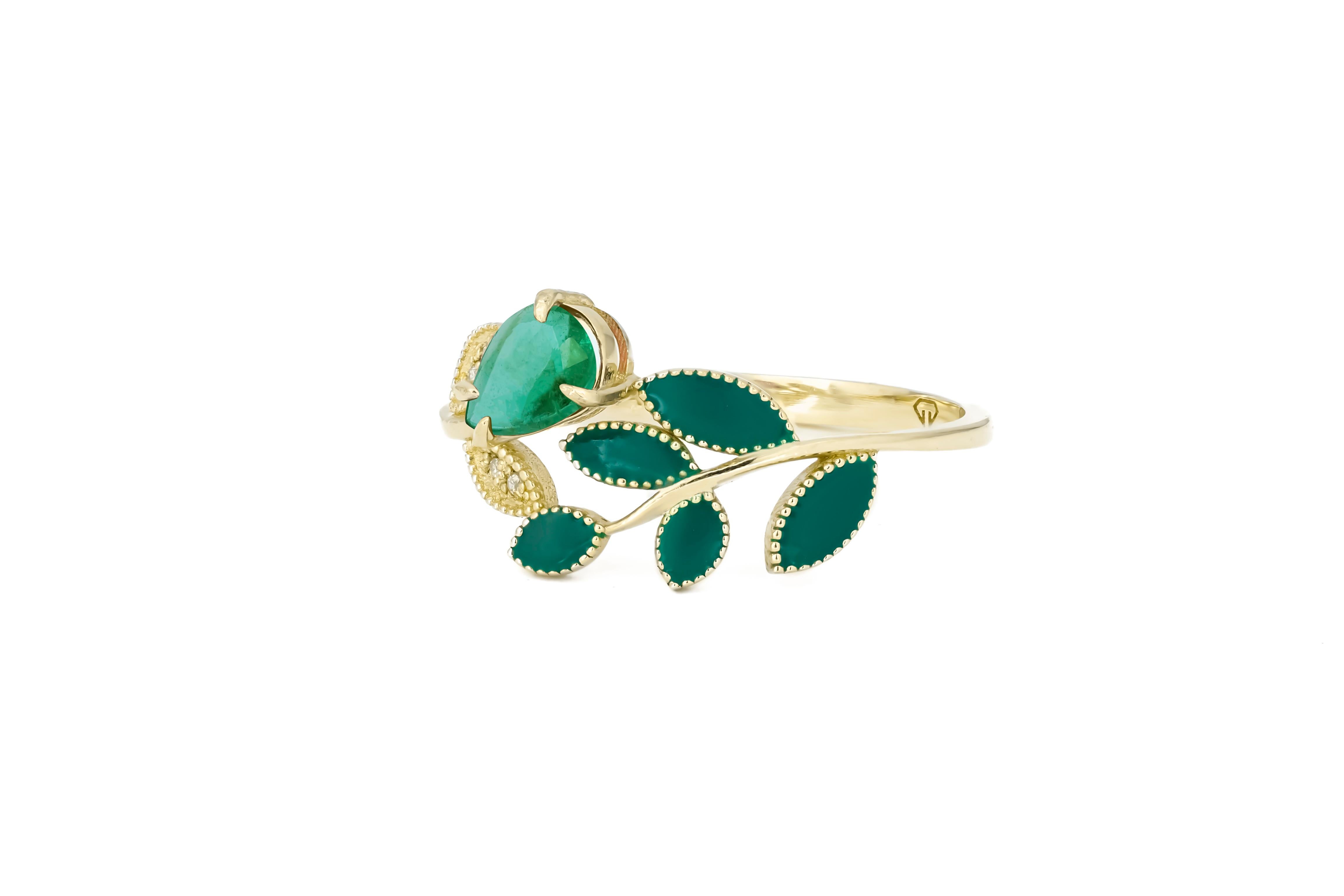 For Sale:  Pear emerald 14k gold ring. 4