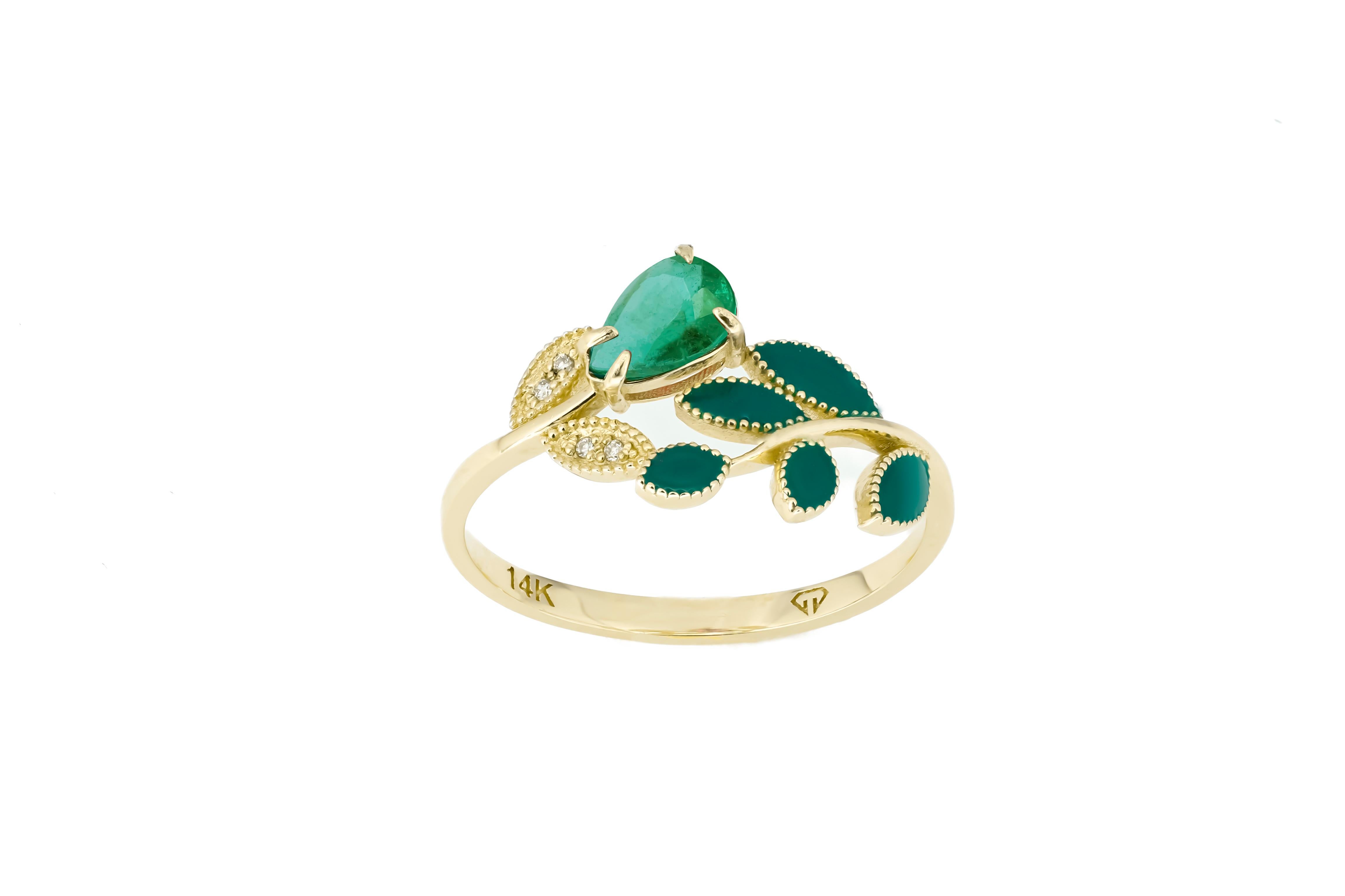 For Sale:  Pear emerald 14k gold ring. 5