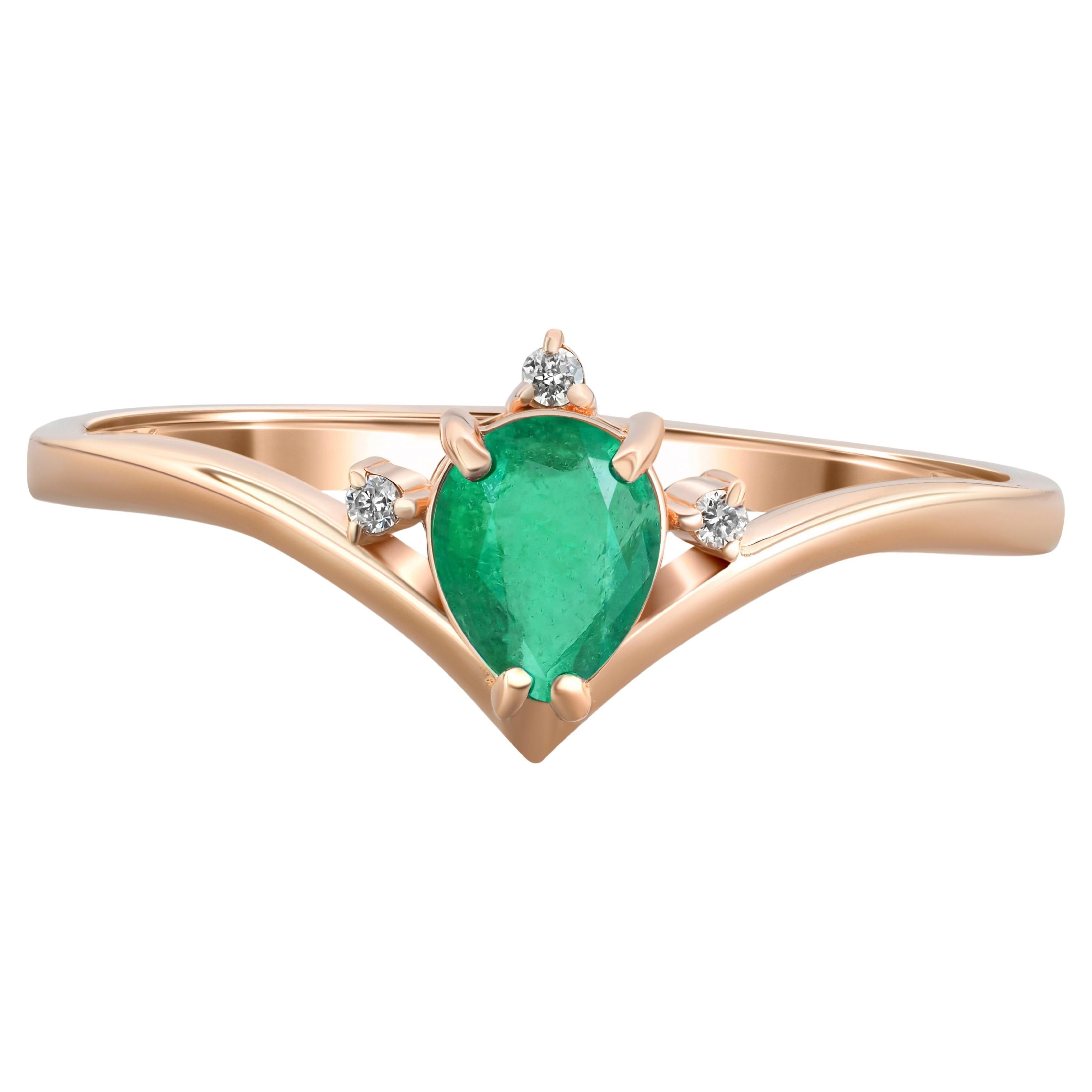For Sale:  Pear emerald 14k gold ring.
