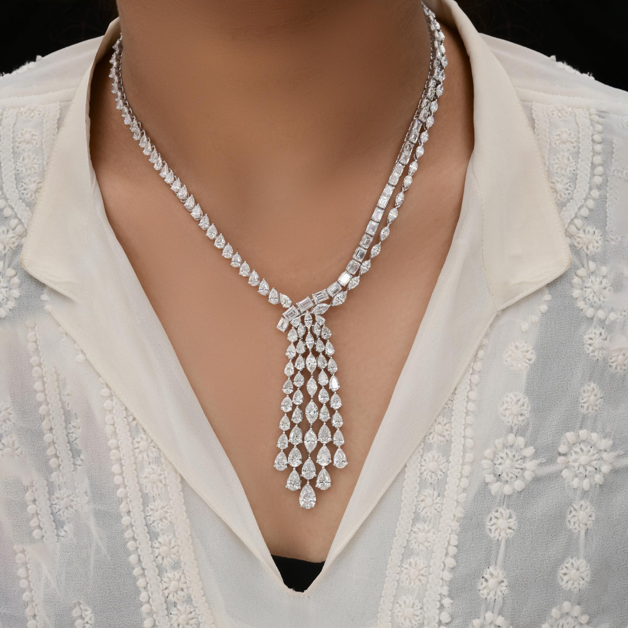 Collier pendentif en or blanc 18 carats avec diamants taille émeraude poire 33,17 carats SI/H en vente 1