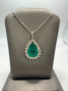 Pear emerald diamond pendant necklace 18KT gold