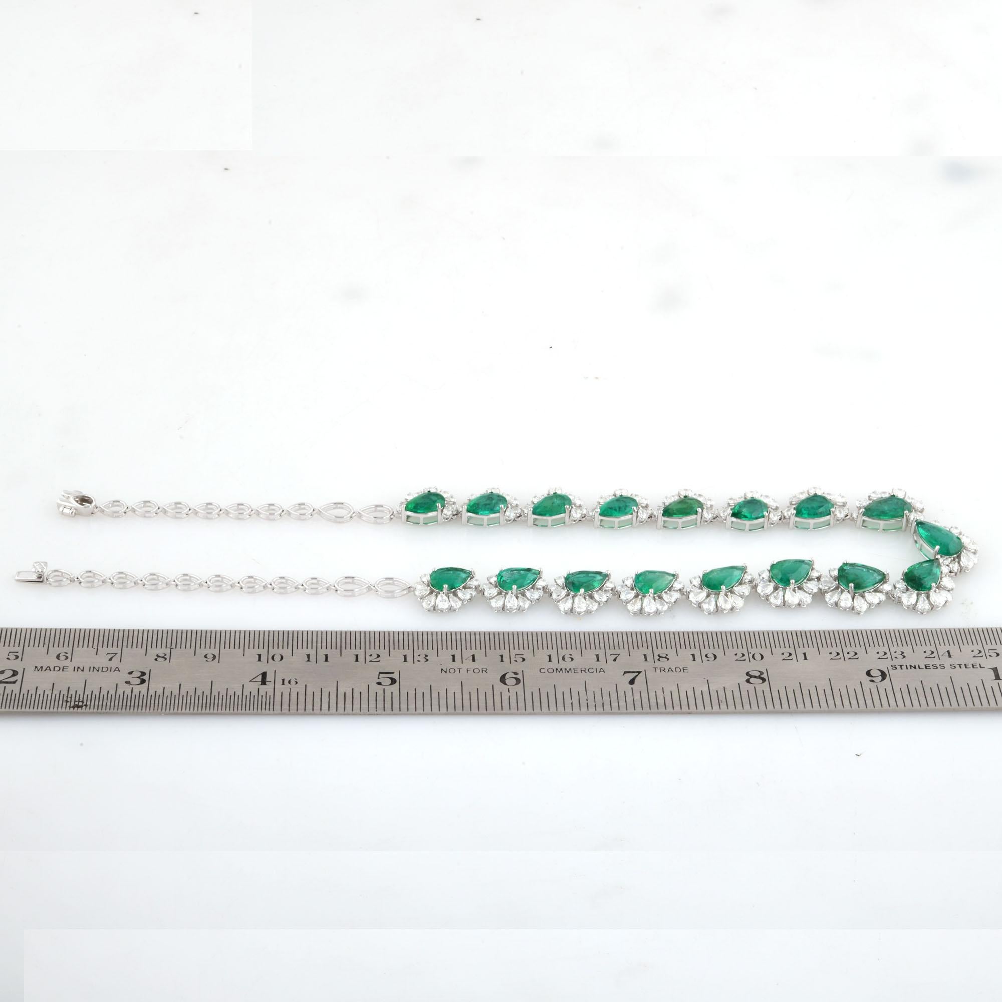Women's Pear Emerald Gemstone Necklace Diamond 14 Karat White Gold Handmade Fine Jewelry For Sale