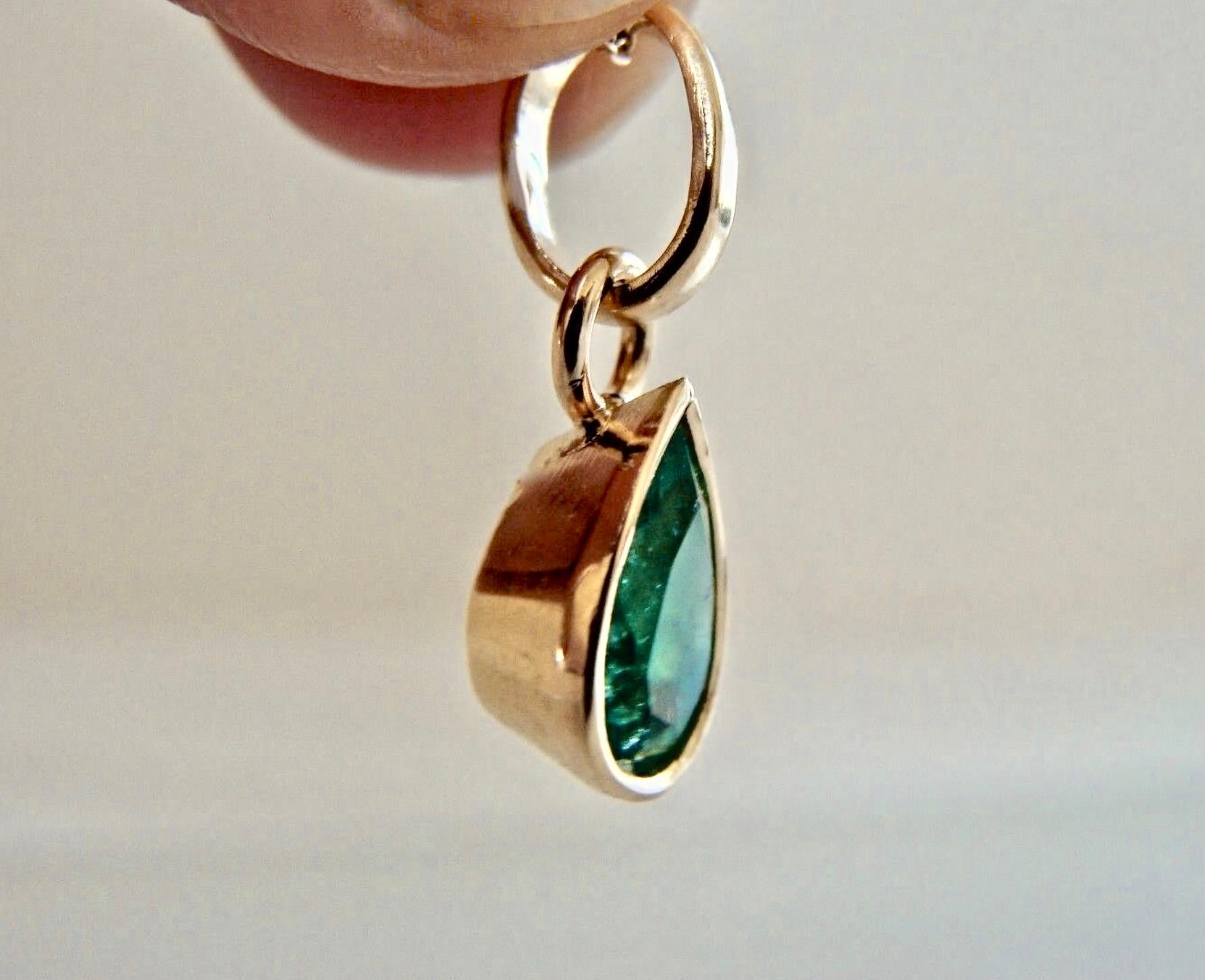 Pear Emerald Pendant Charm 18 Karat Yellow Gold For Sale 4