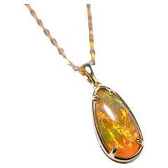 Collier d
opale éthiopienne poire en or jaune 14k