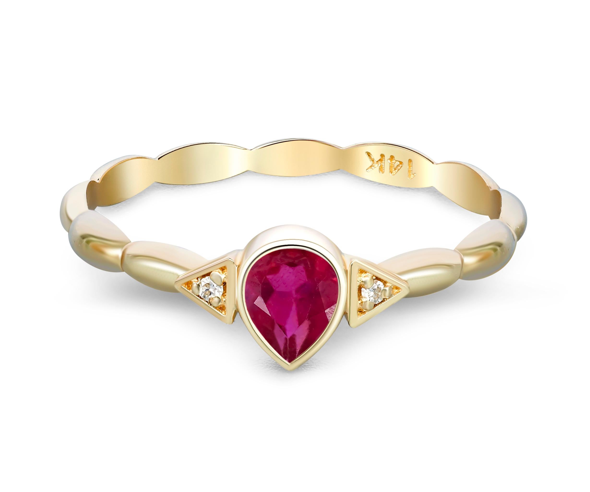 Pear garnet 14k gold ring. Minimalist garnet ring. 0.50 ct garnet ring. Red-purple garnet ring. January birthstone ring. By Daizy Jewellery.

Metal type: 14k solid gold
Weight: 1.7 gr depends from size

Gemstones:
Natural garnet, pear shape
Weight -