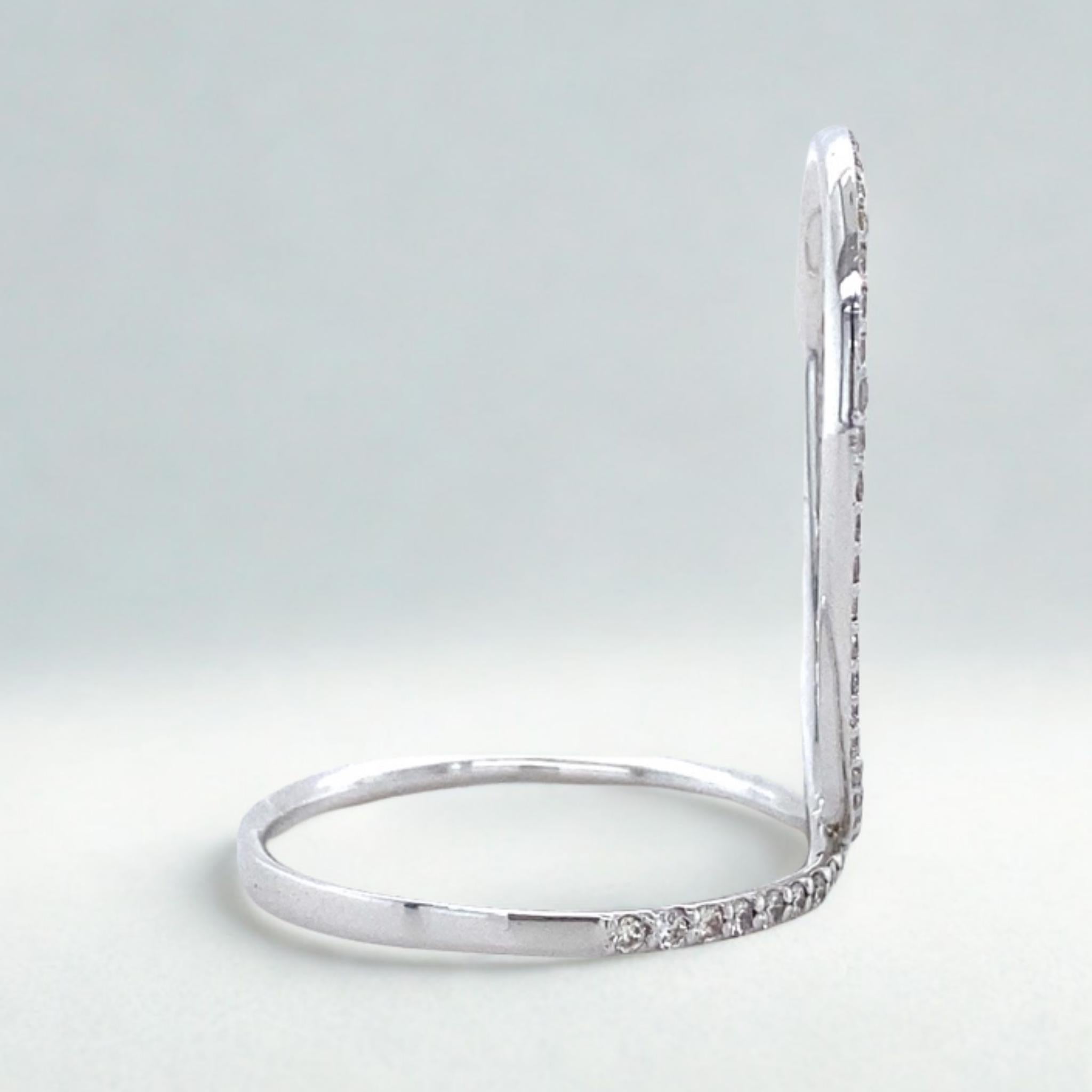 Birne Halo Natürlicher Diamant Minimalistischer Ring aus 14k massivem Gold (zertifiziert) (Rundschliff) im Angebot