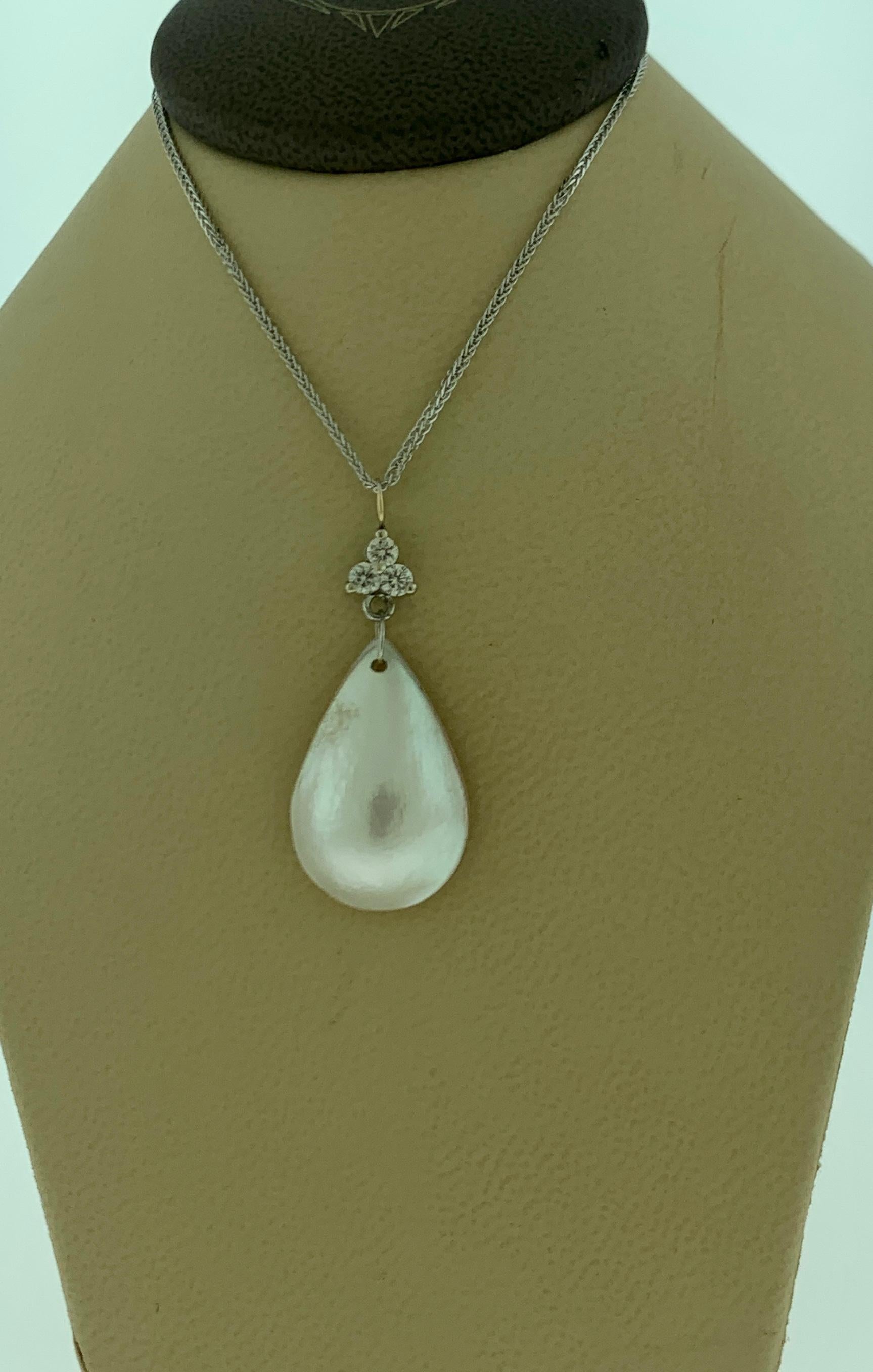Women's Pear Mabe Pearl & 0.36 Ct Diamond Pendant/ Necklace 14 Kt White Gold with Chain For Sale