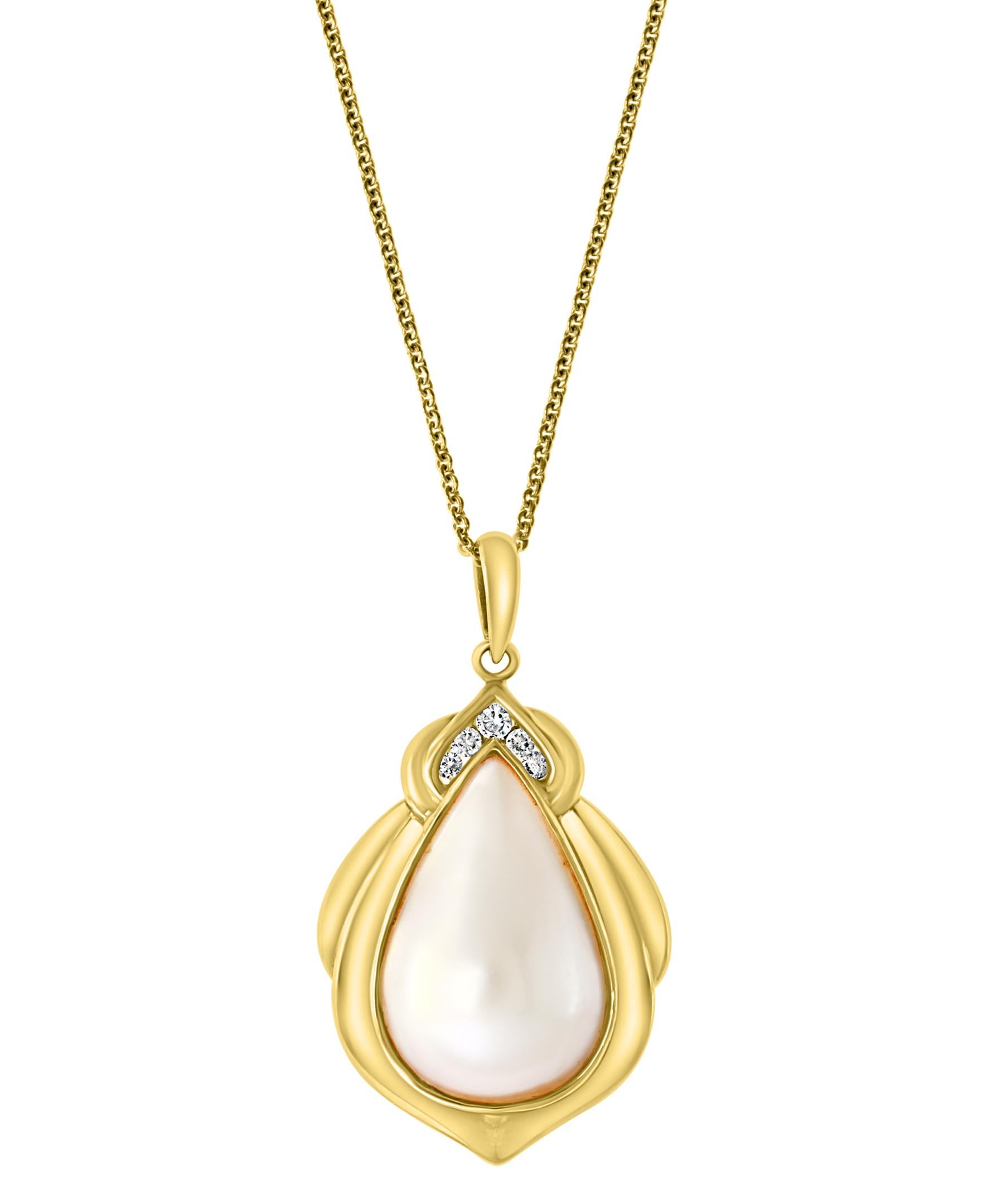 Pear Mabe Pearl and Diamond Pendant / Necklace 14 Karat Yellow Gold with Chain 10