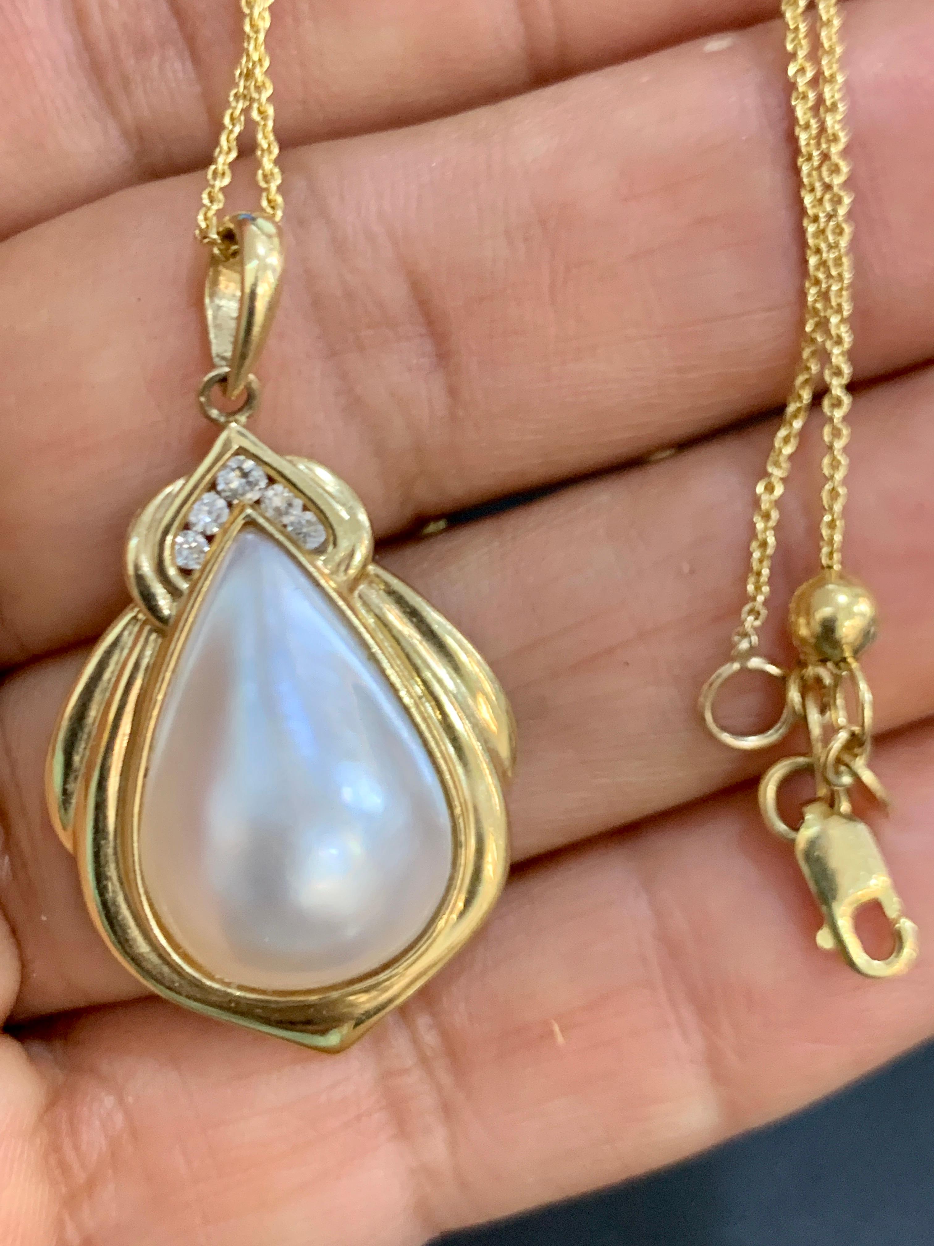 Pear Mabe Pearl and Diamond Pendant / Necklace 14 Karat Yellow Gold with Chain In Excellent Condition In New York, NY