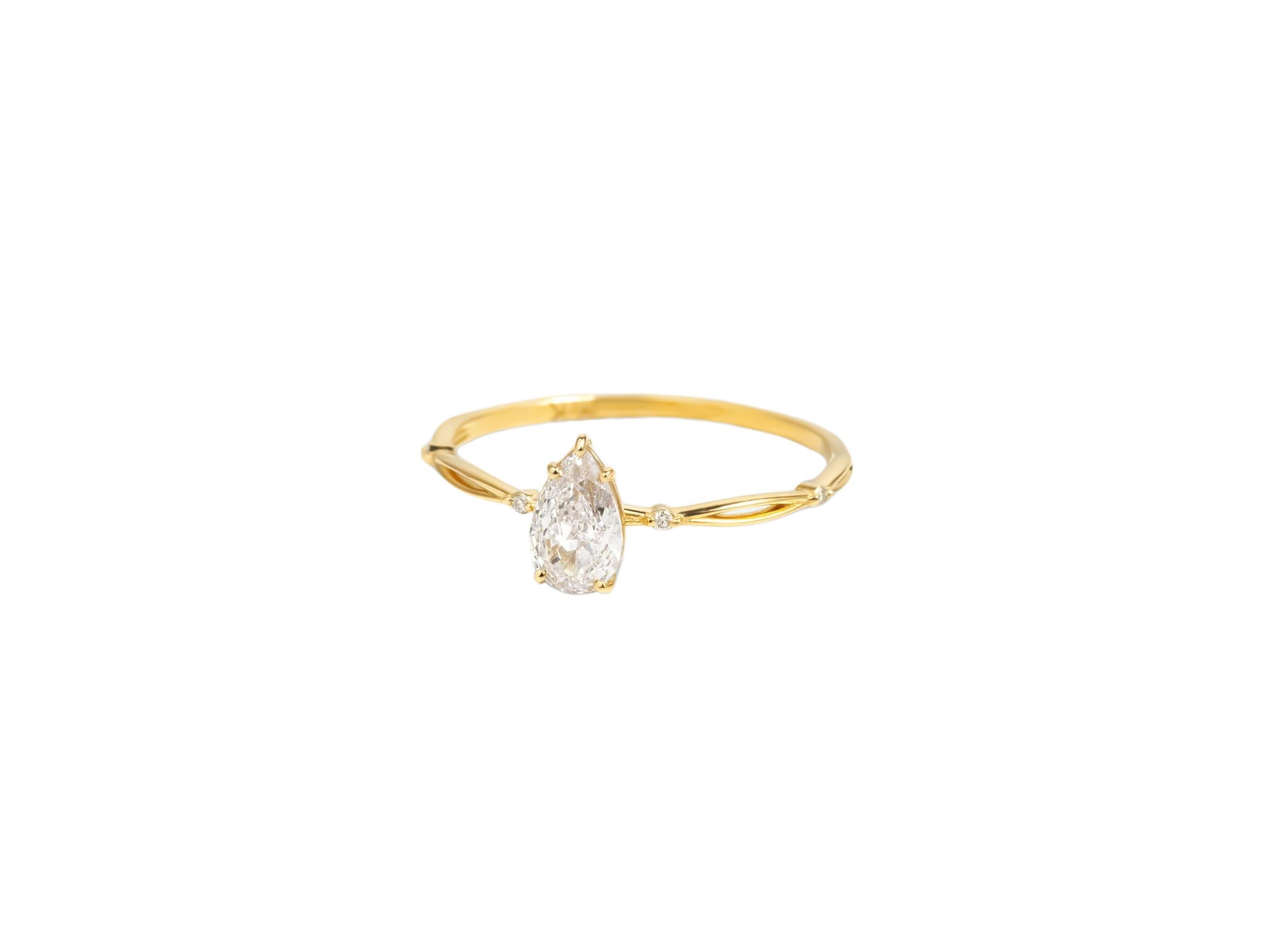 Pear moissanite 14k gold ring.  In New Condition For Sale In Istanbul, TR